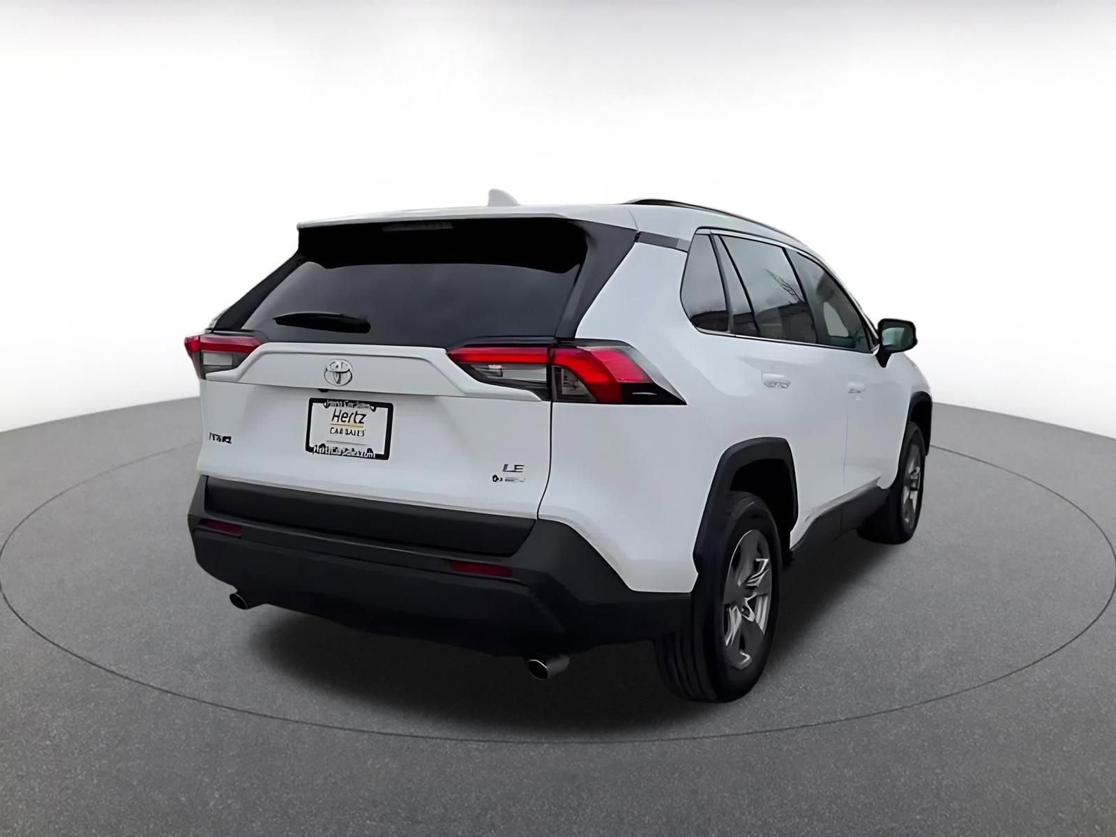 Thumbnail: 2025 Toyota RAV4 - 15