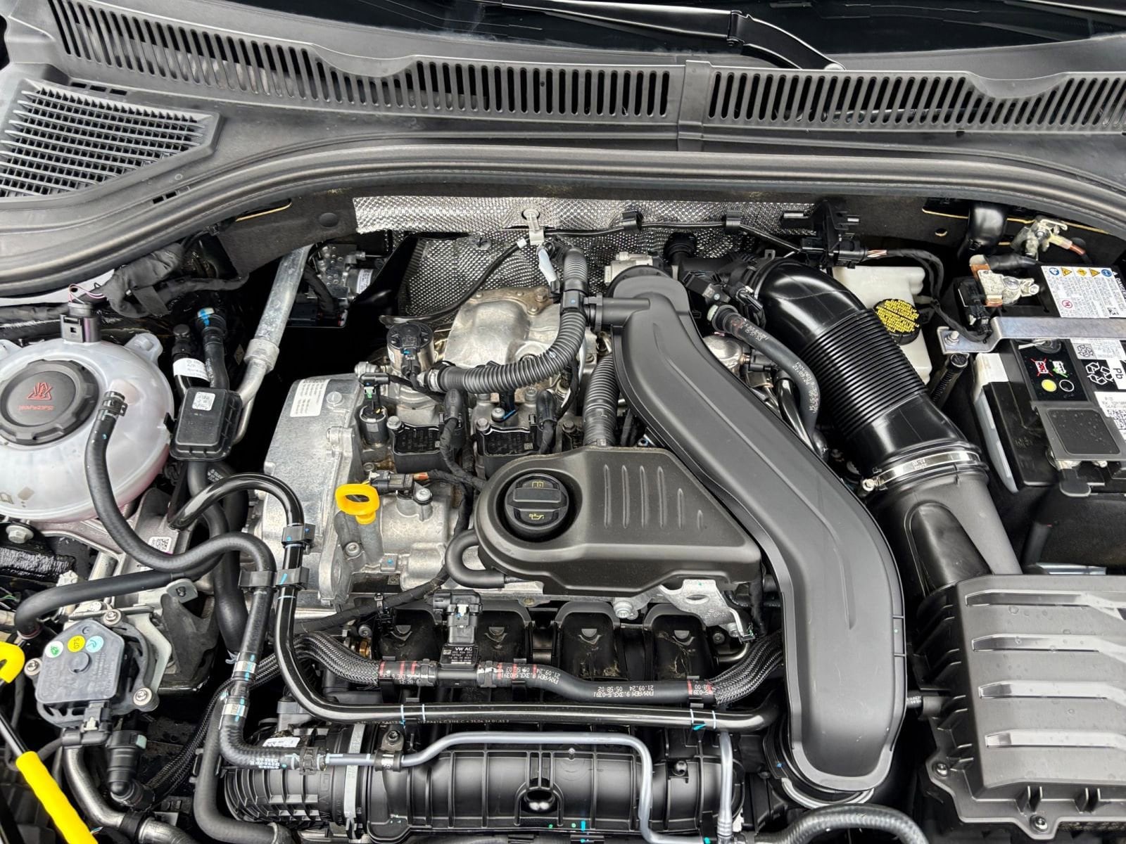 Thumbnail: 2025 Volkswagen Jetta - 31