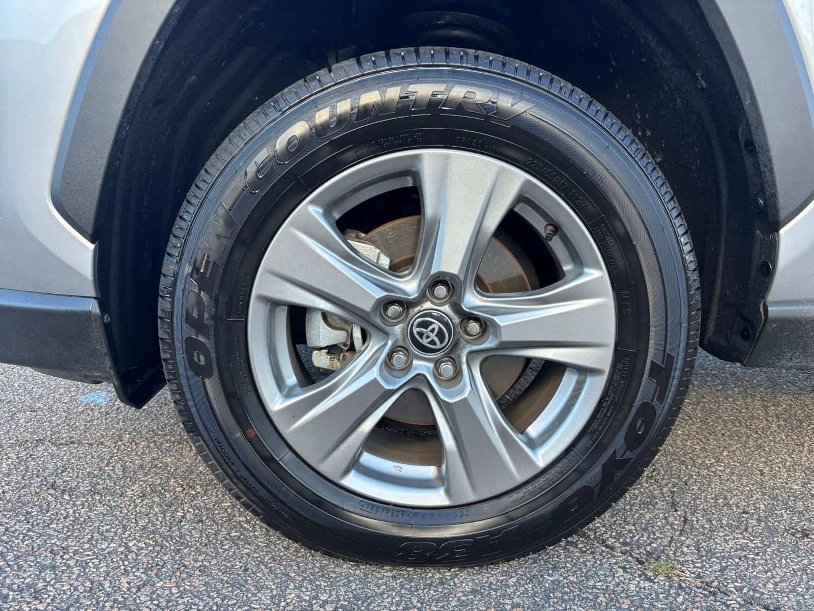 Thumbnail: 2025 Toyota RAV4 - 30