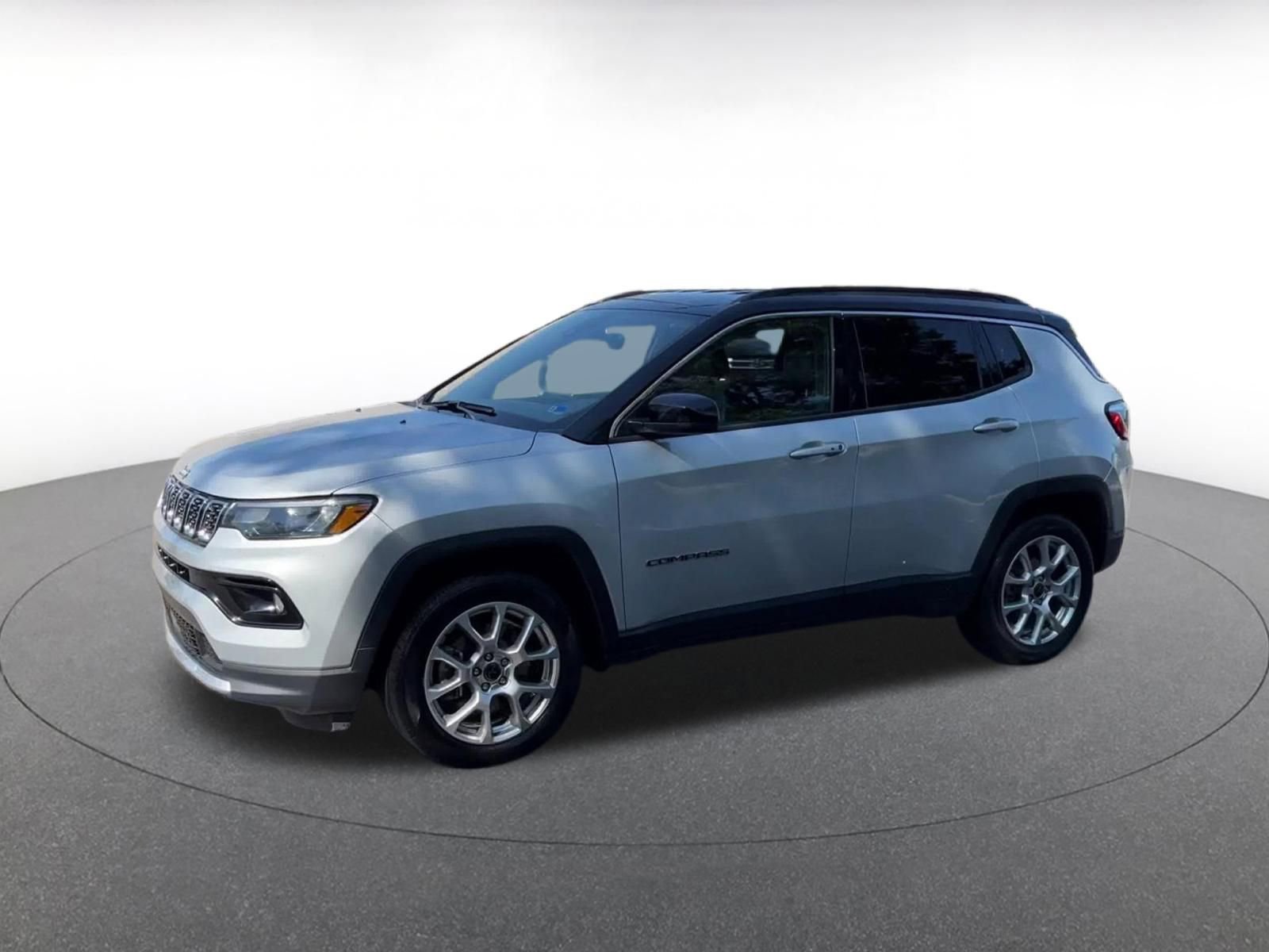 Thumbnail: 2025 Jeep Compass - 8