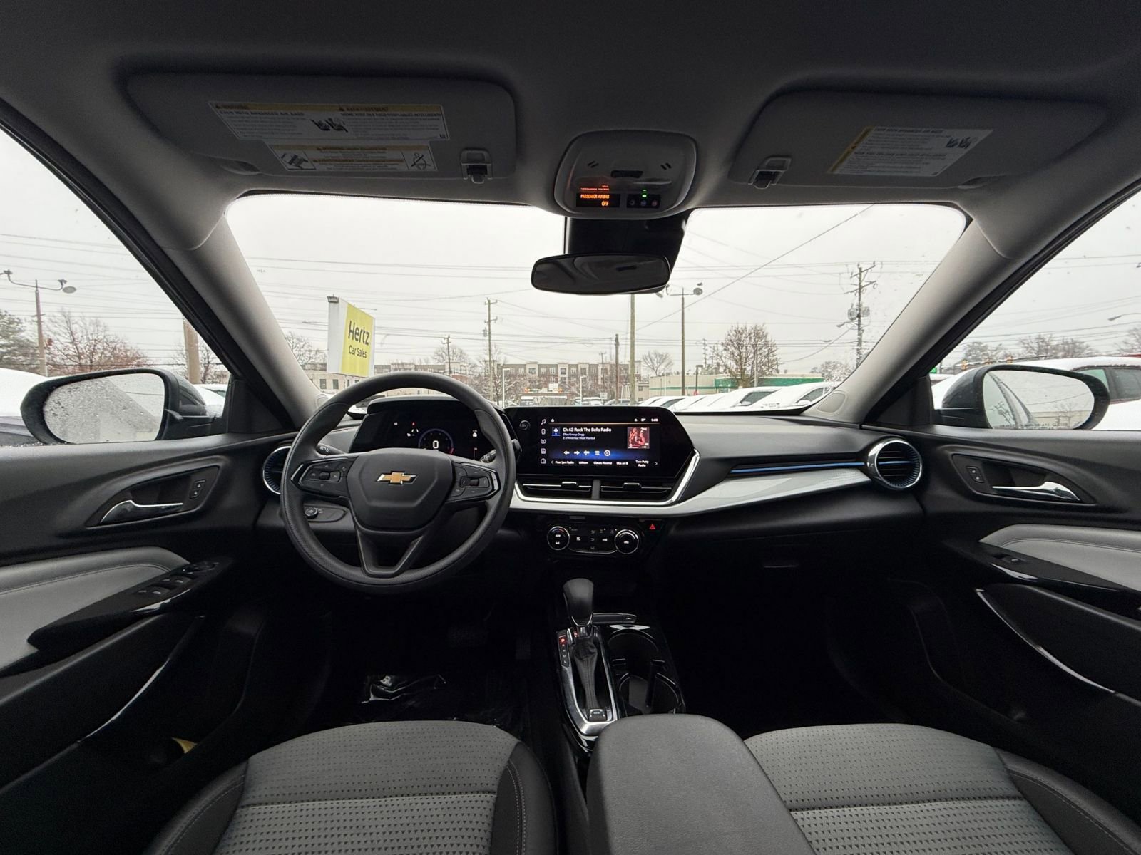 Thumbnail: 2025 Chevrolet Trax - 31