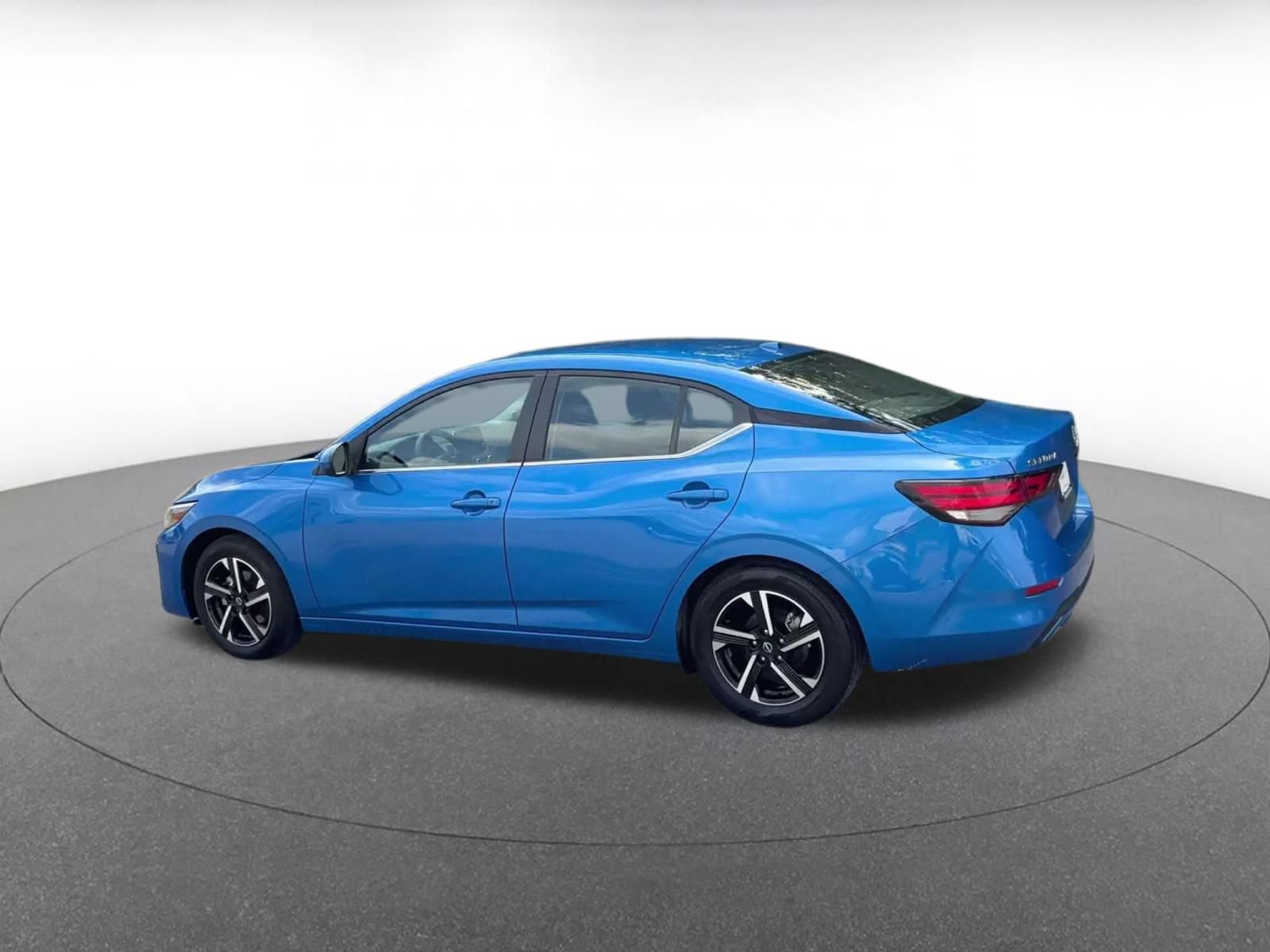 Thumbnail: 2025 Nissan Sentra - 9