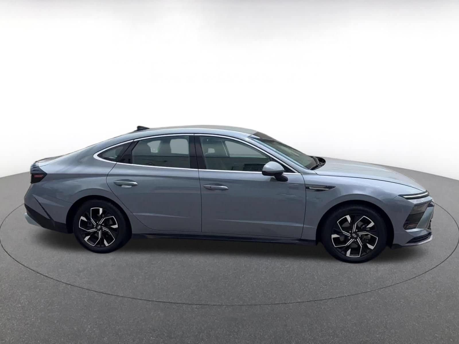 Thumbnail: 2025 Hyundai Sonata - 16