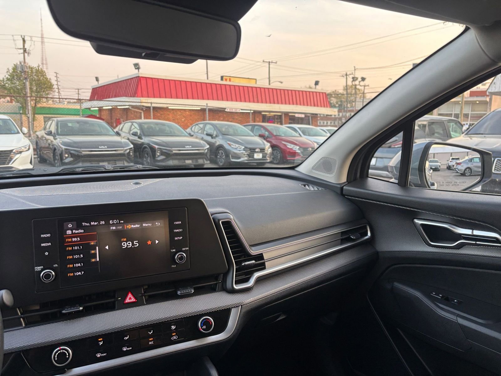 Thumbnail: 2025 Kia Sportage - 35