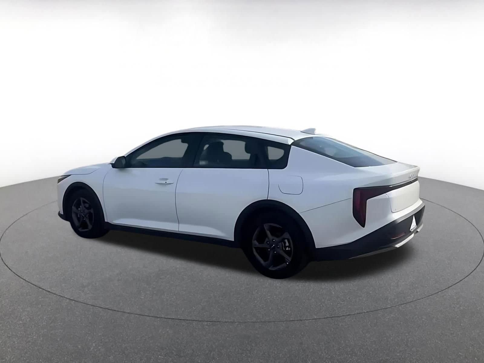 Thumbnail: 2025 Kia K4 - 10