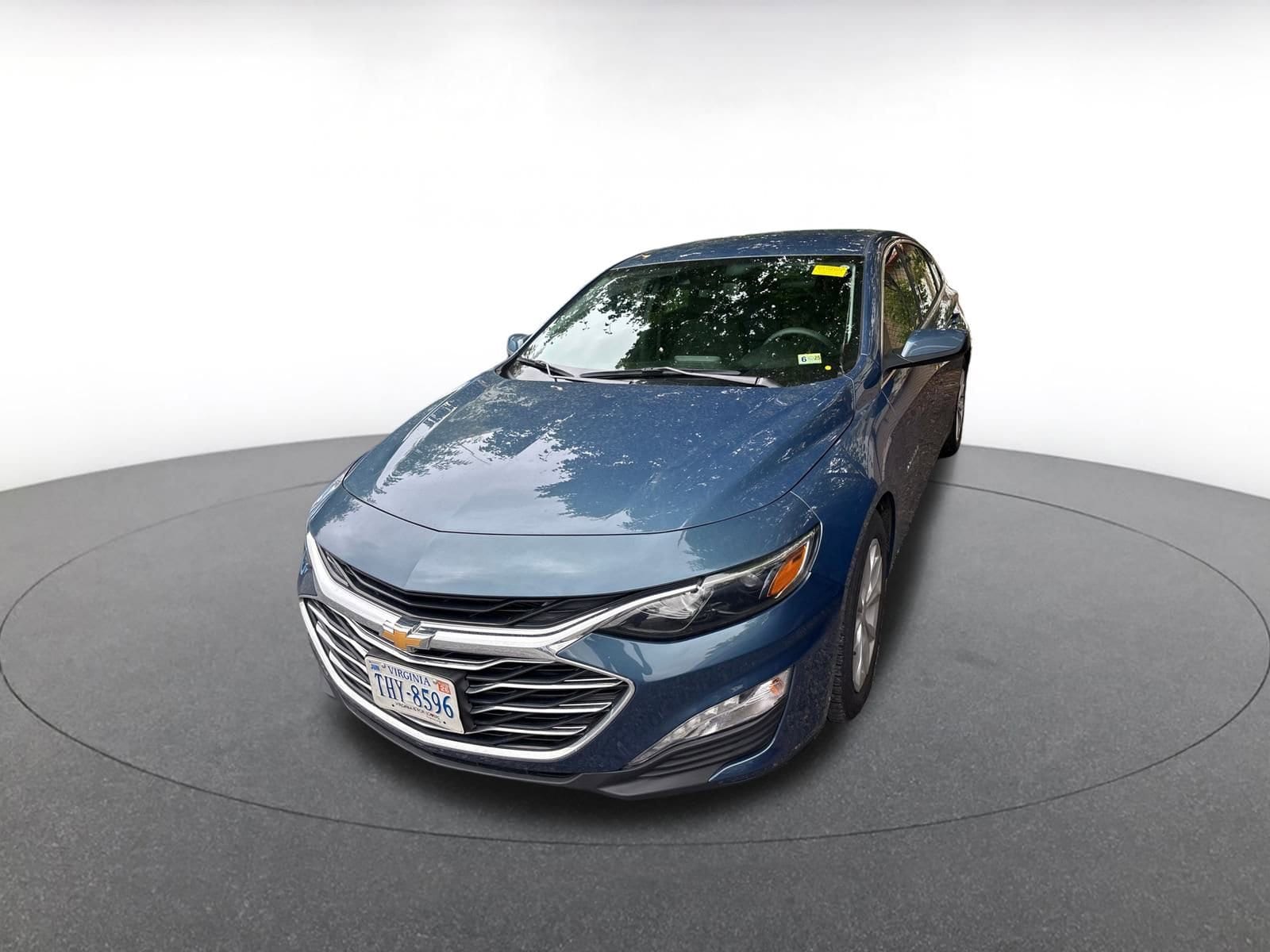 Thumbnail: 2024 Chevrolet Malibu - 4