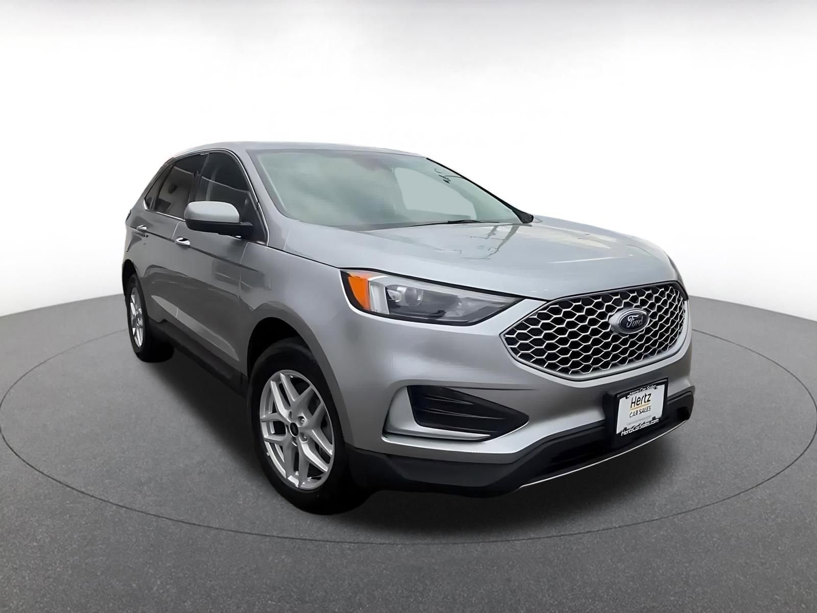 Thumbnail: 2024 Ford Edge - 3