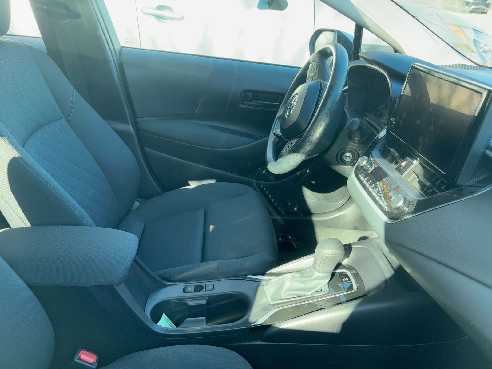 Thumbnail: 2025 Toyota Corolla - 9