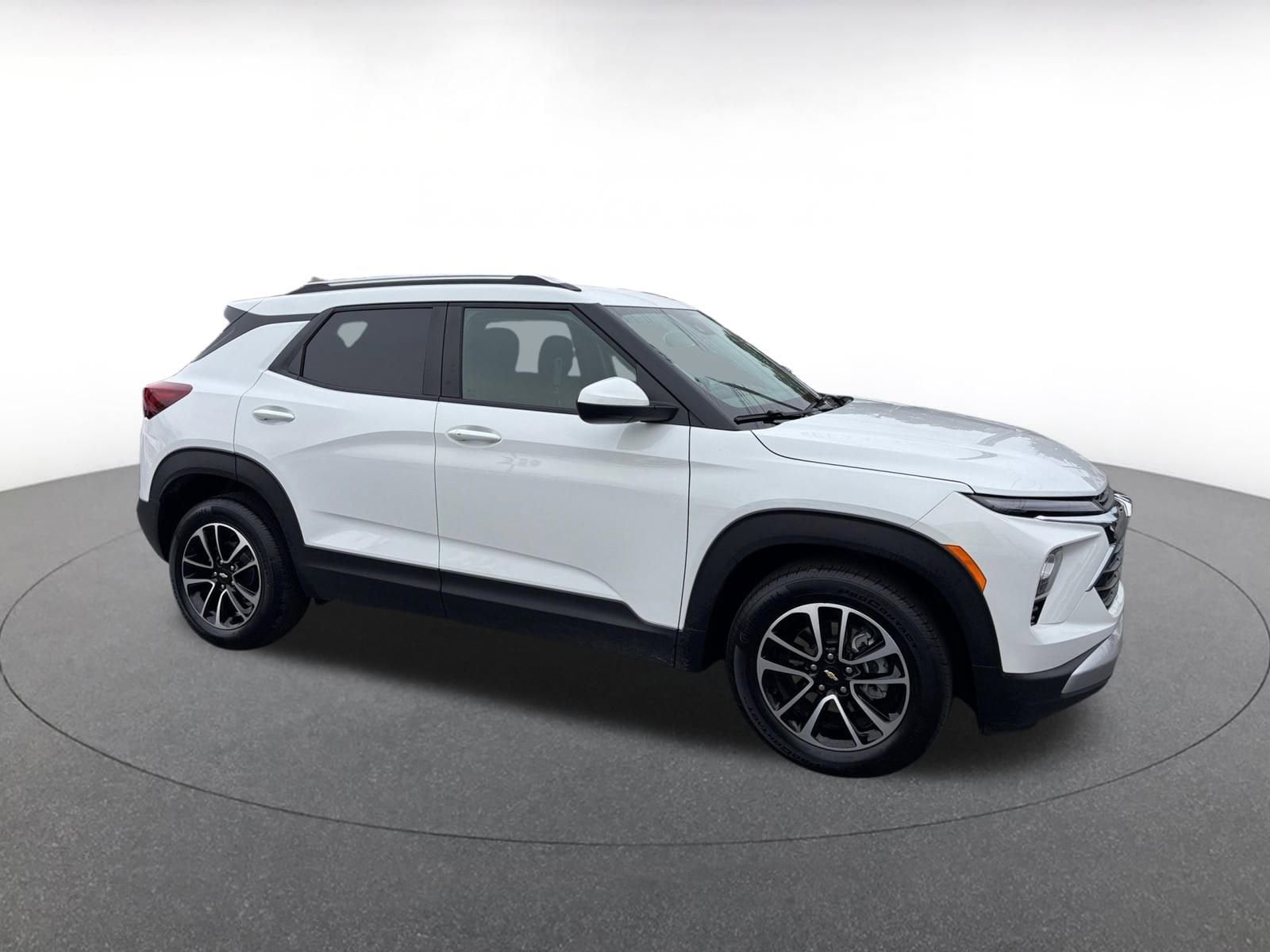 Thumbnail: 2025 Chevrolet TrailBlazer - 1