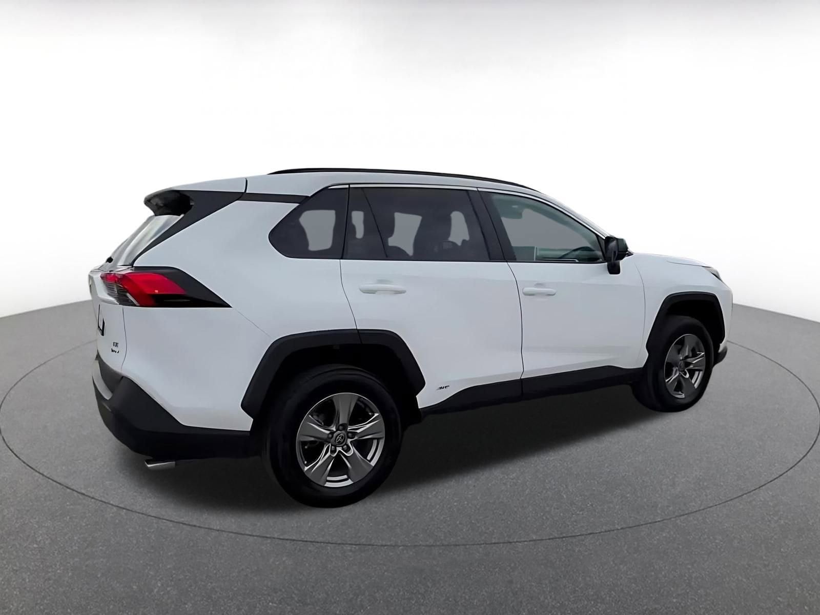 Thumbnail: 2025 Toyota RAV4 - 14