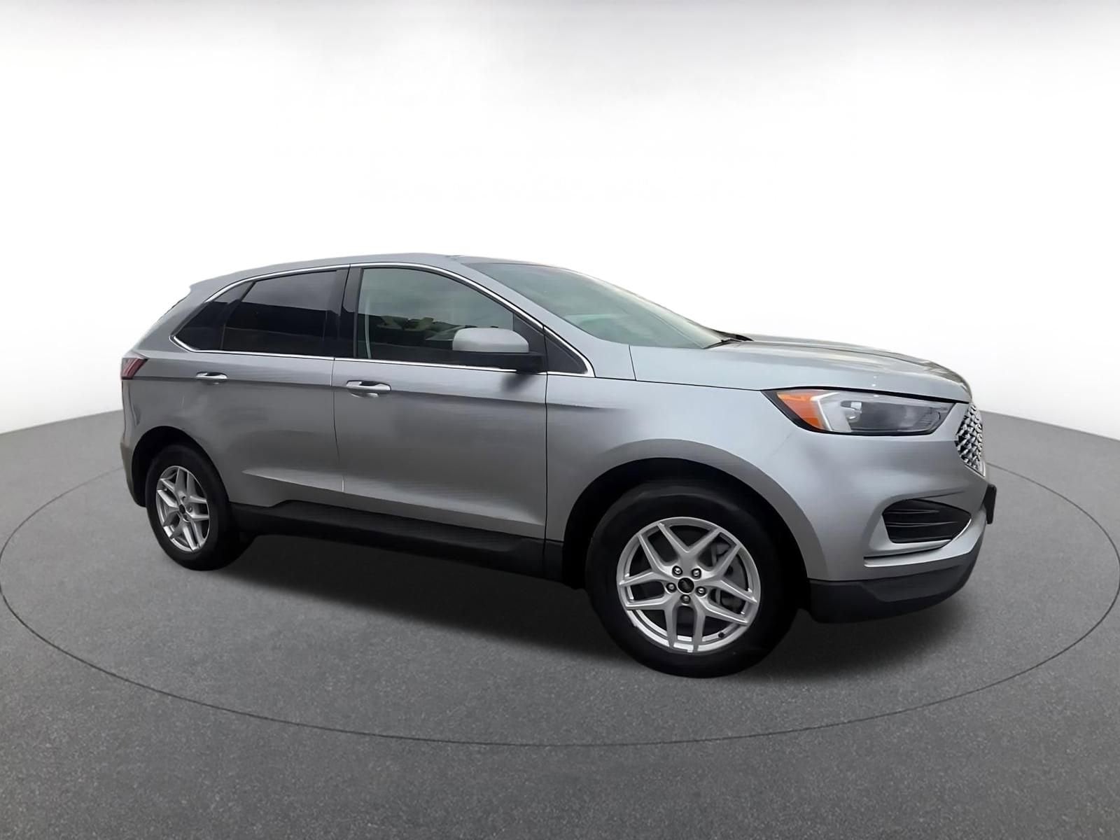 Thumbnail: 2024 Ford Edge - 2