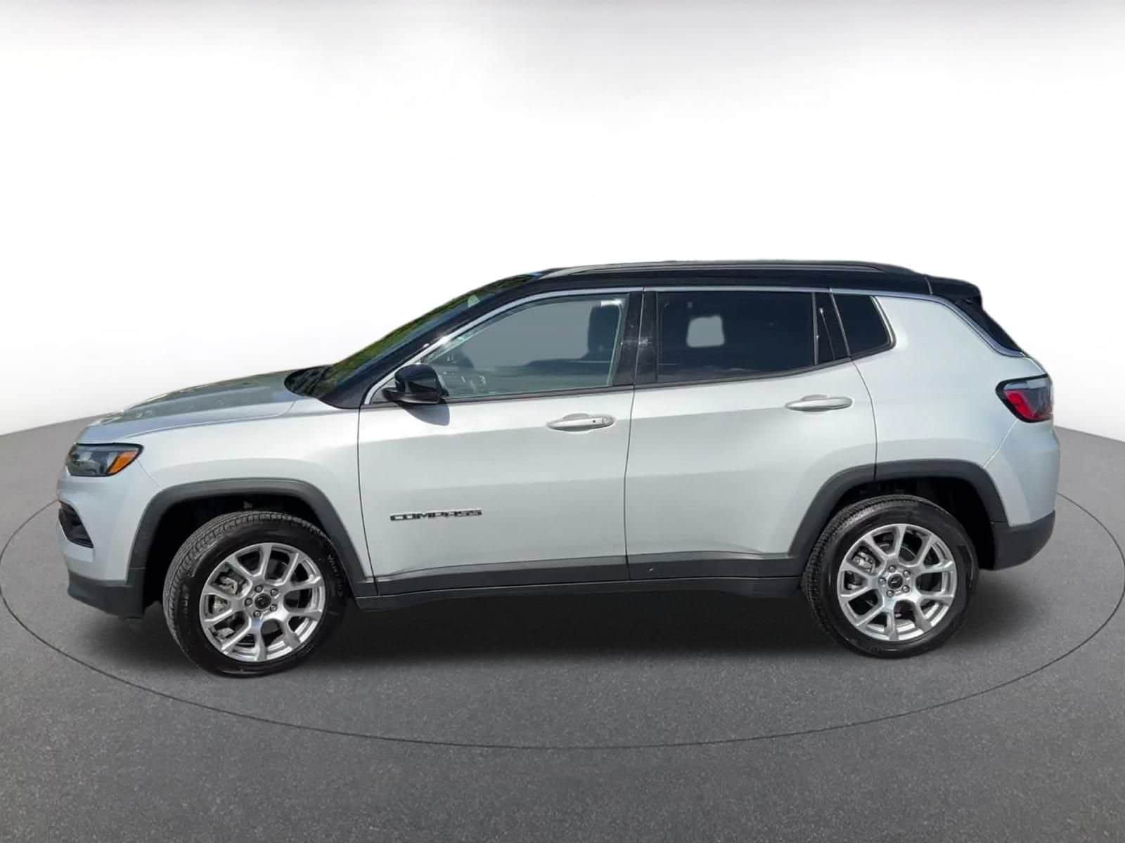 Thumbnail: 2025 Jeep Compass - 8