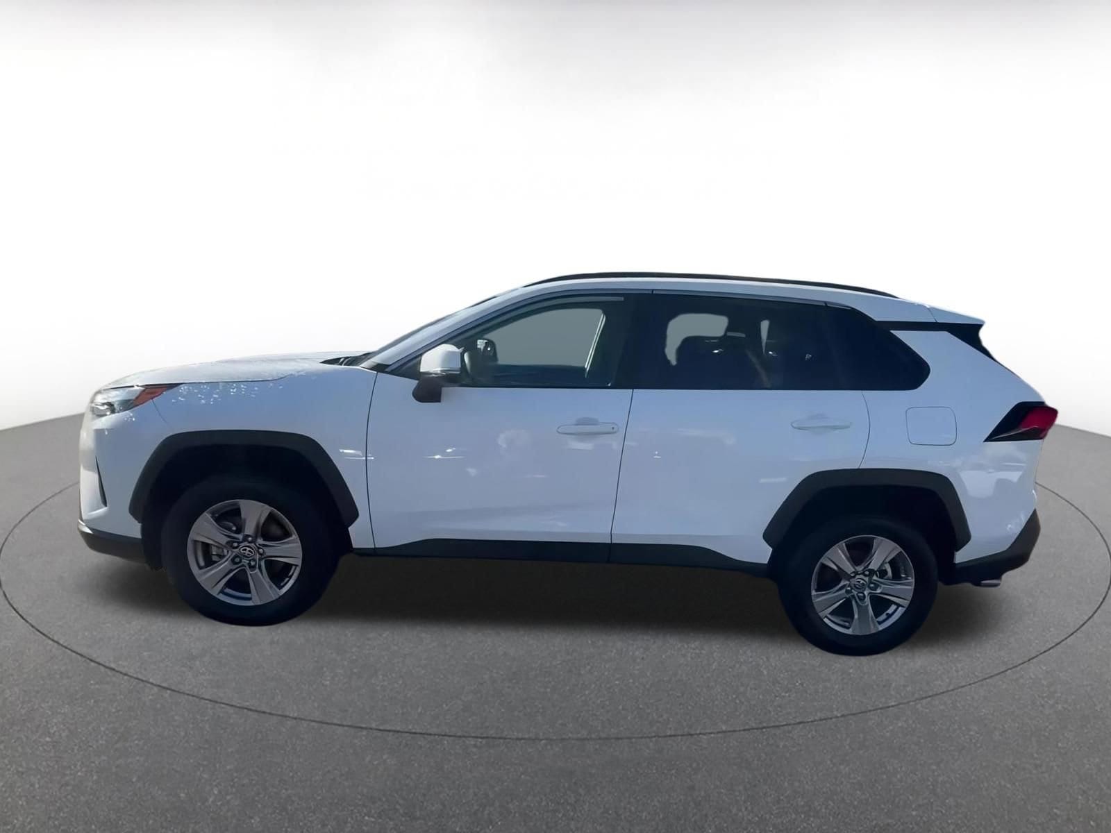 Thumbnail: 2025 Toyota RAV4 - 9