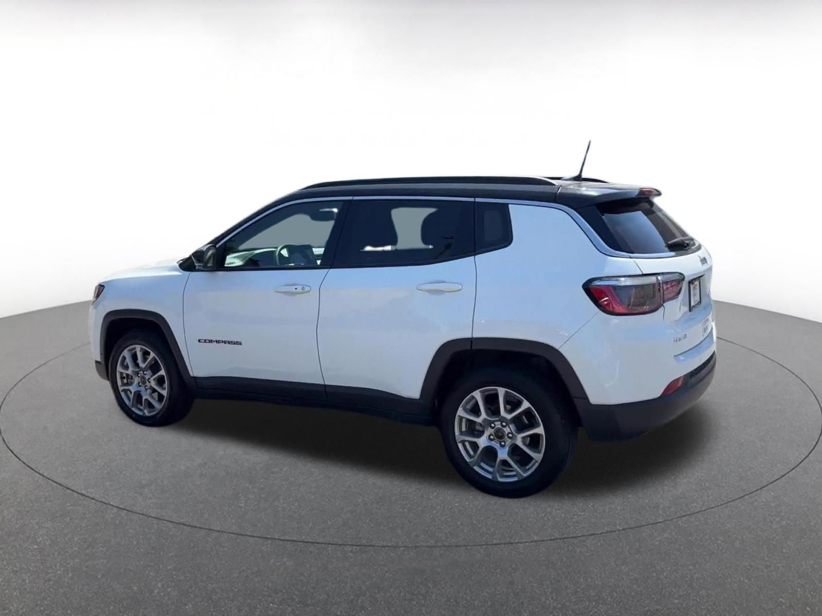 Thumbnail: 2025 Jeep Compass - 10