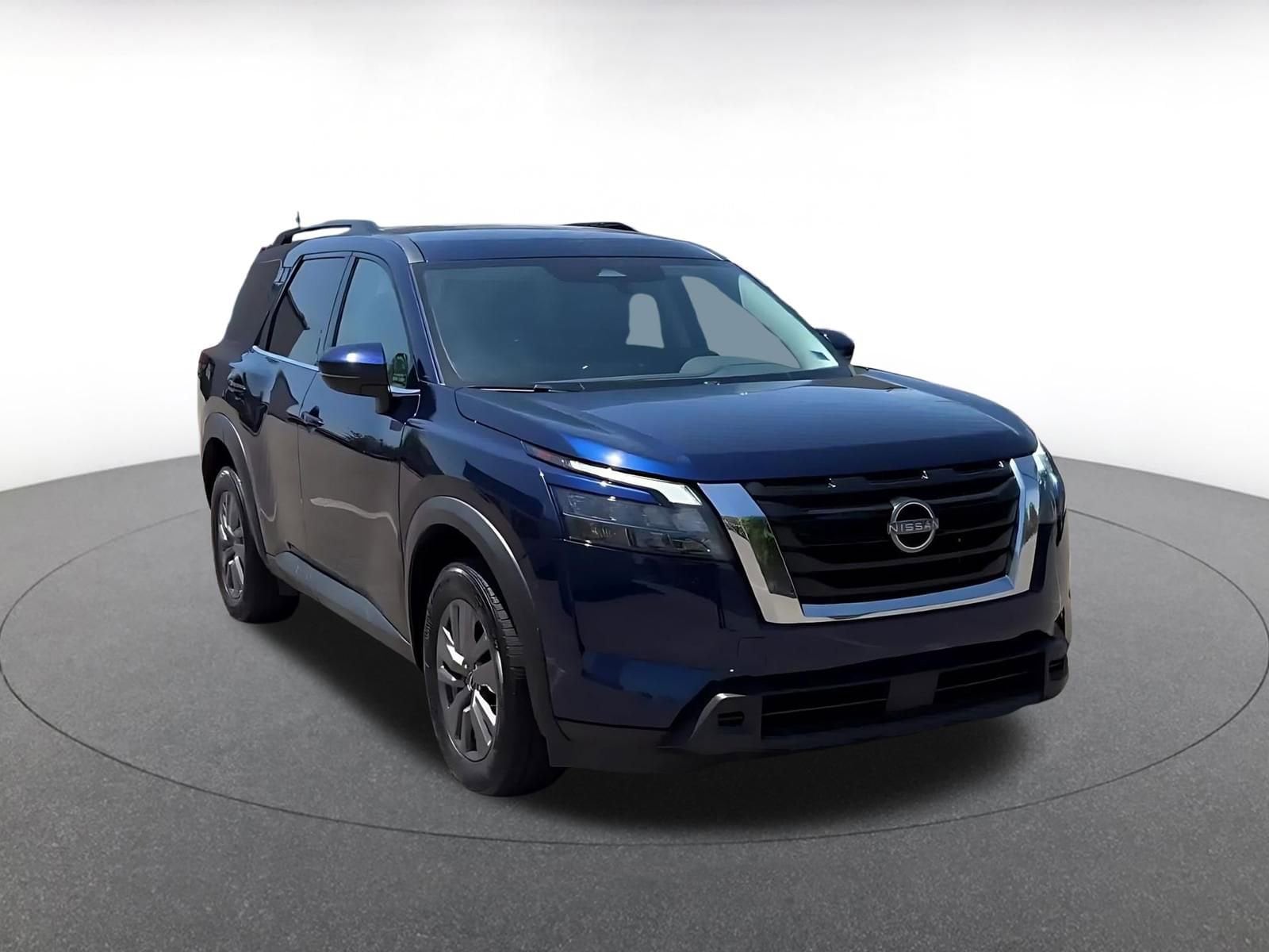 Thumbnail: 2025 Nissan Pathfinder - 3