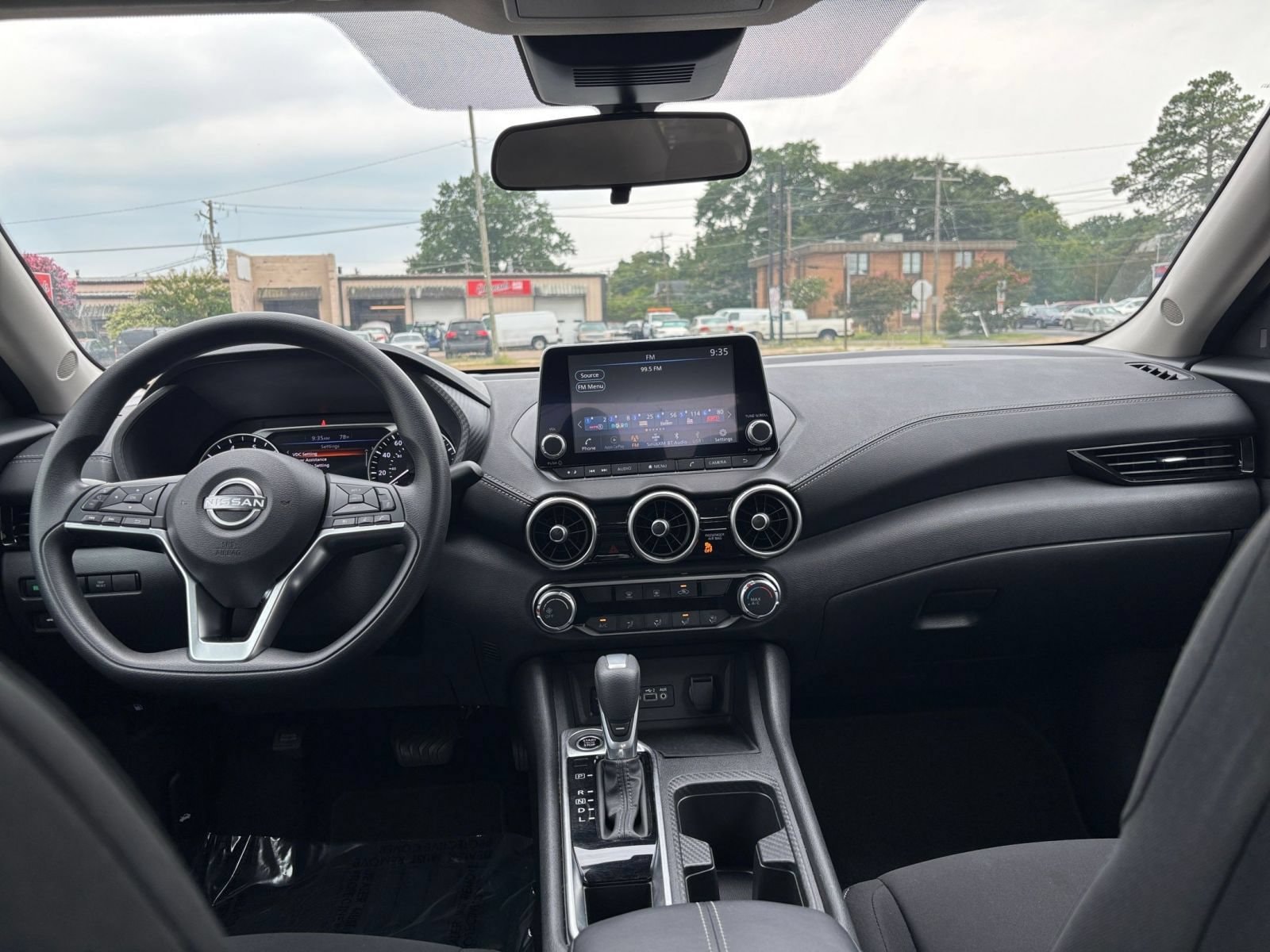 Thumbnail: 2025 Nissan Sentra - 31