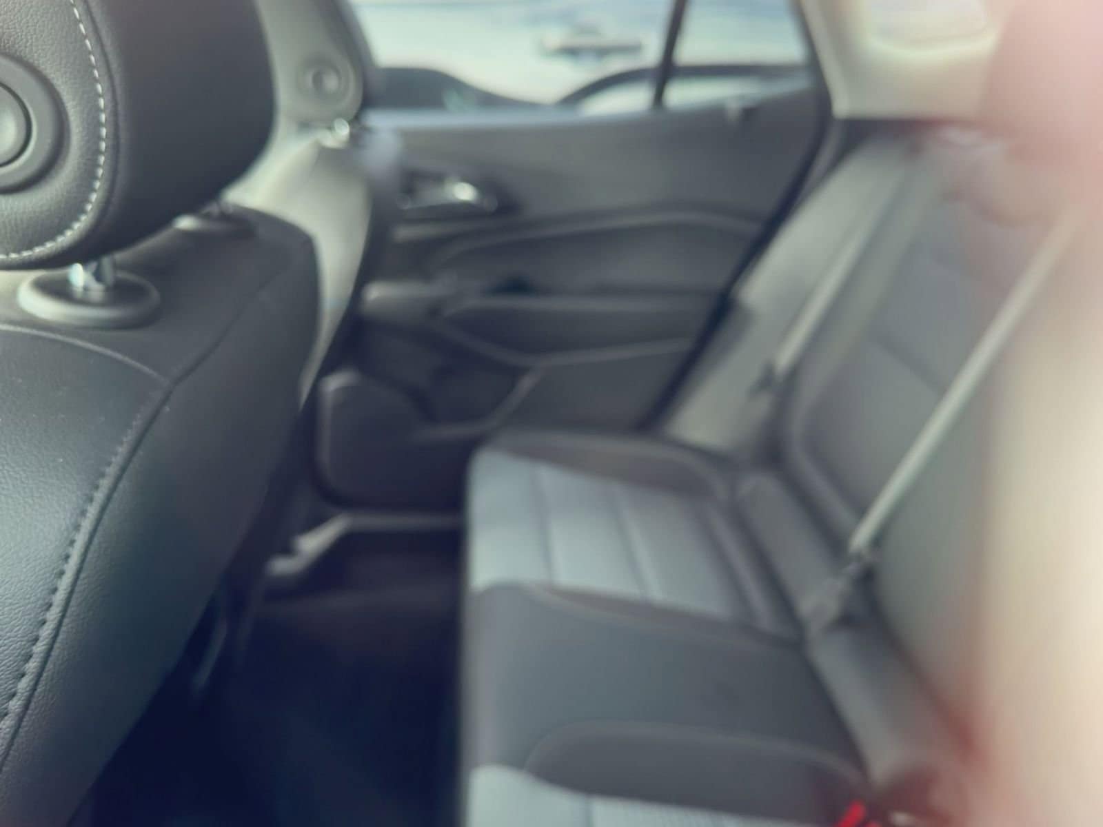 Thumbnail: 2025 Chevrolet Trax - 8