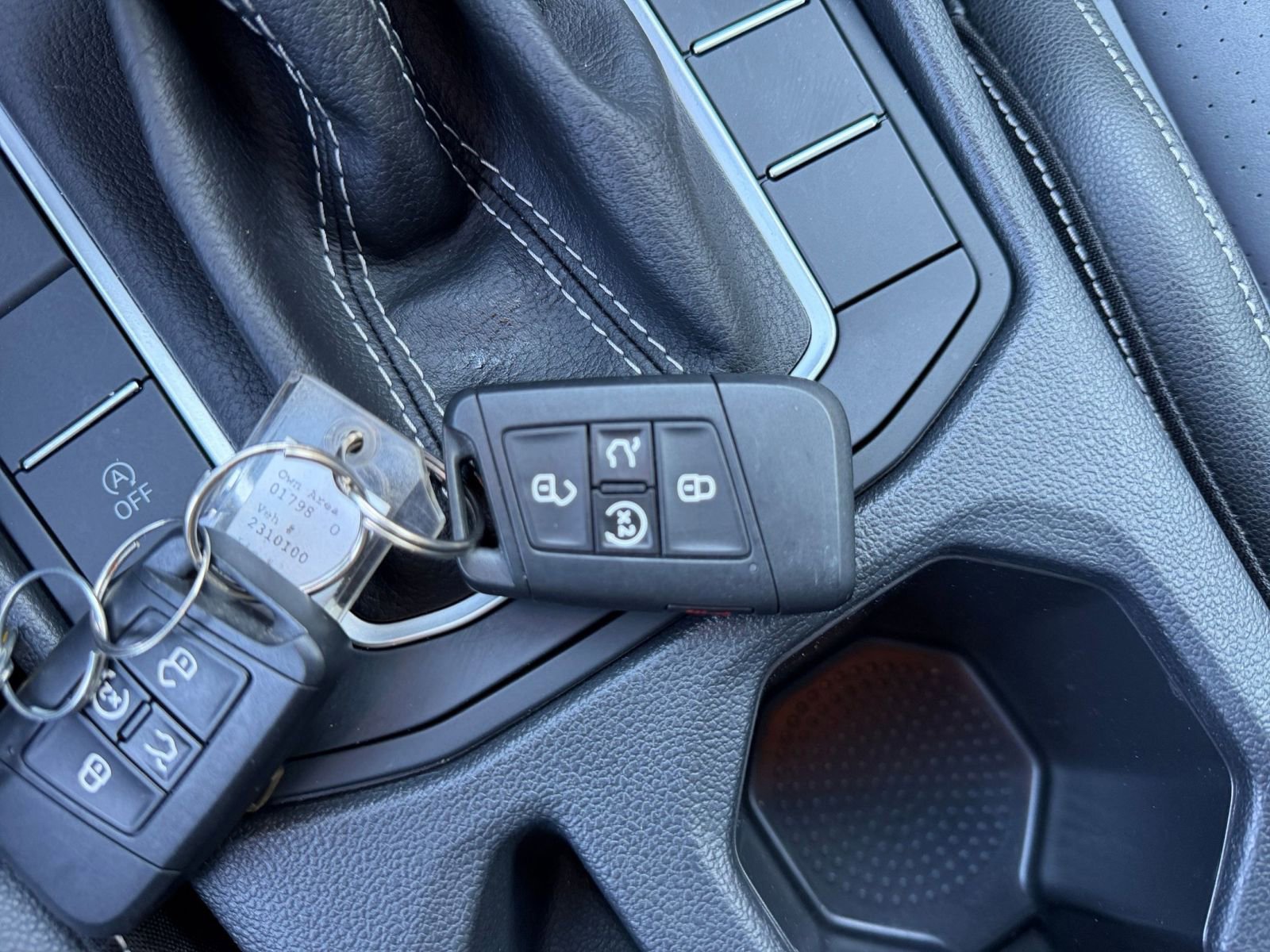 Thumbnail: 2025 Volkswagen Jetta - 24