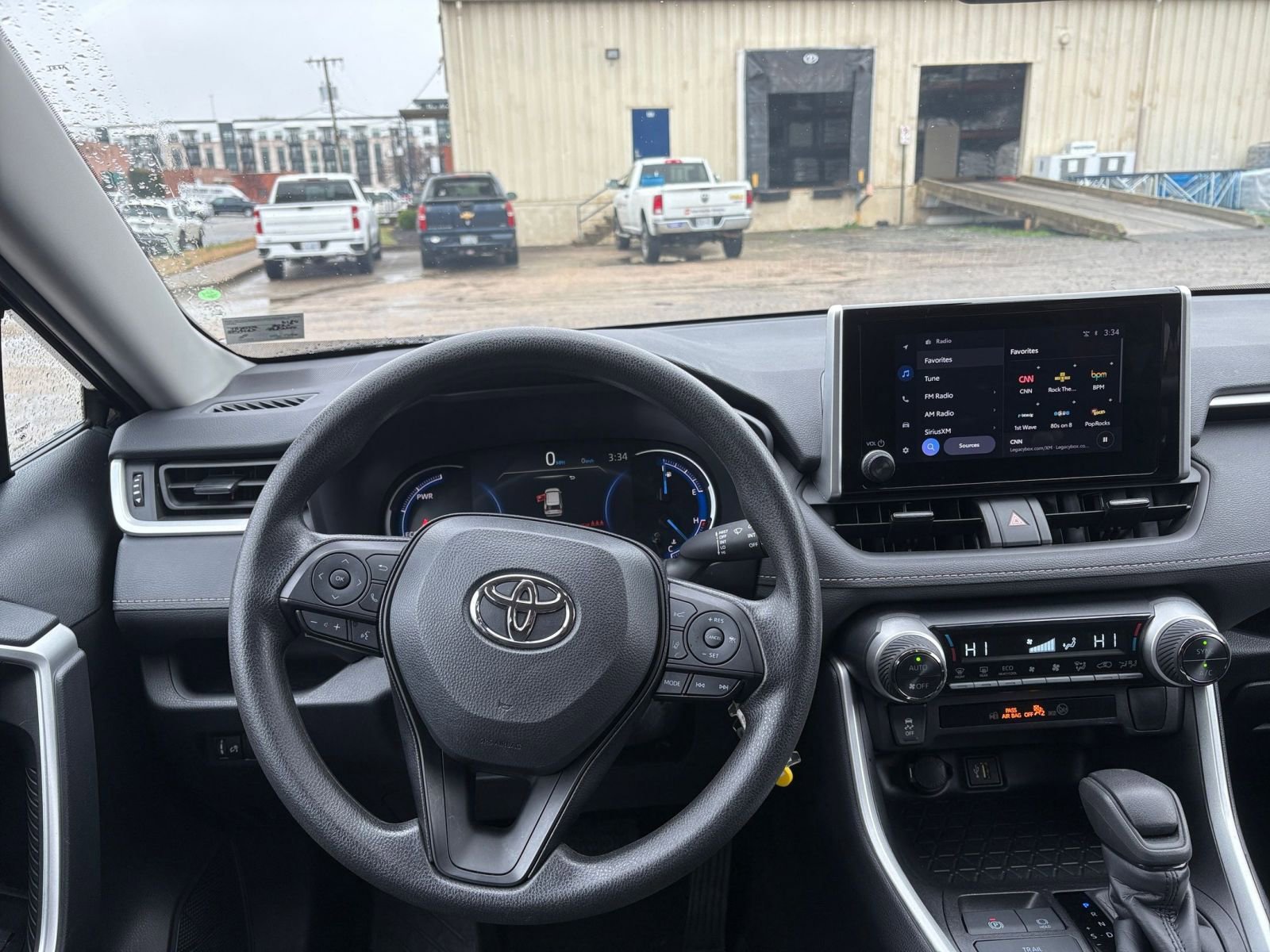 Thumbnail: 2025 Toyota RAV4 - 33