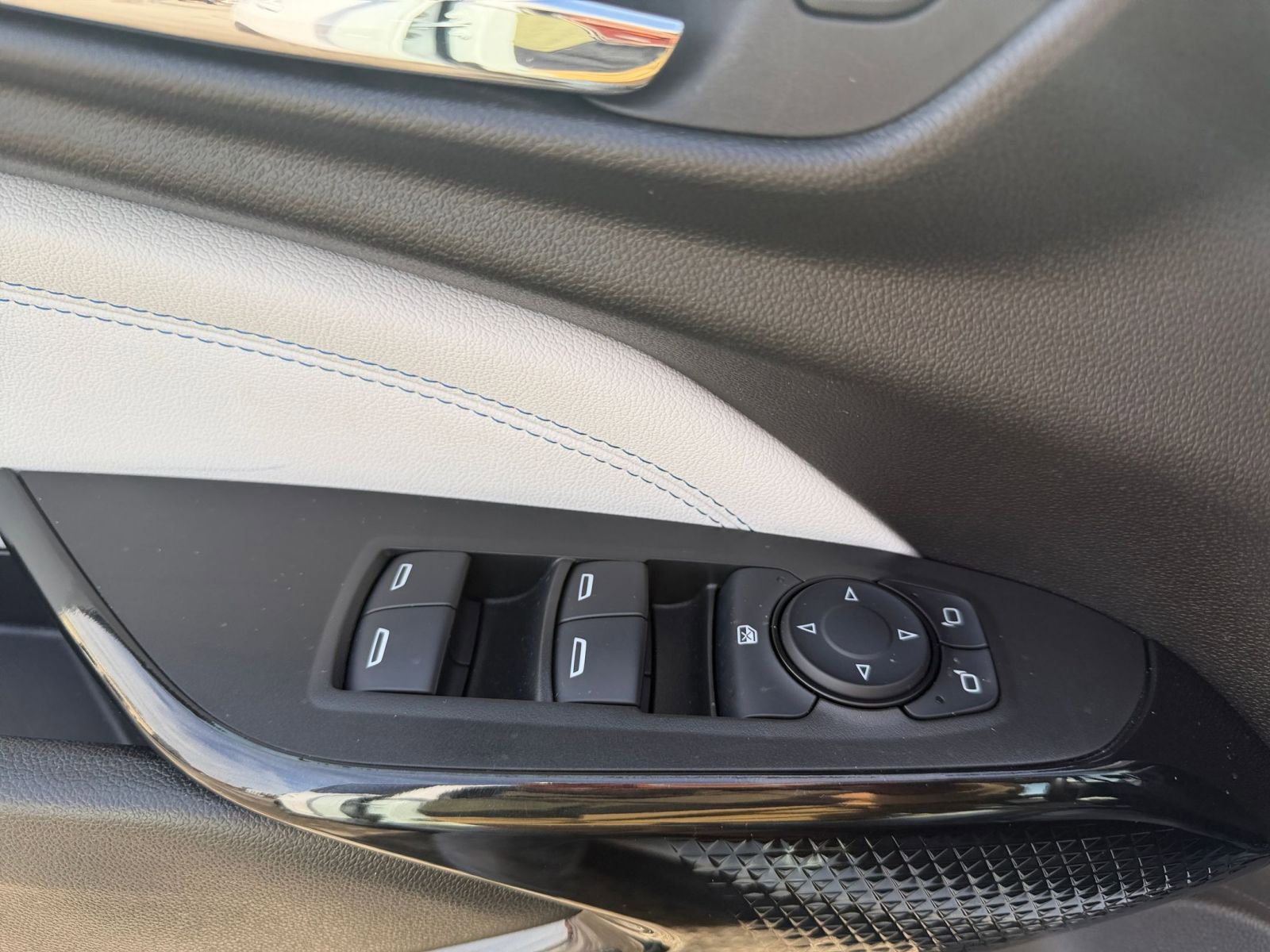 Thumbnail: 2025 Chevrolet Trax - 18