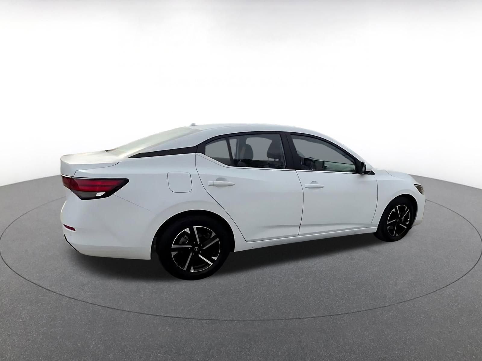 Thumbnail: 2025 Nissan Sentra - 15