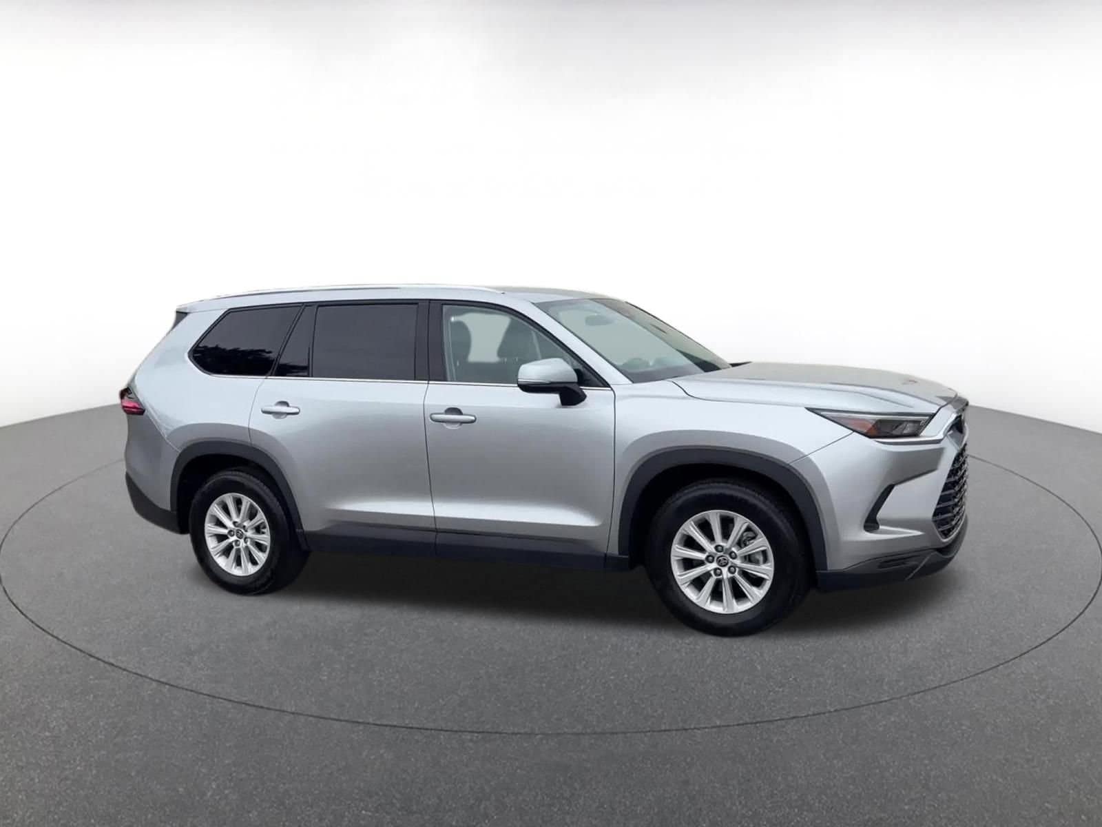 Thumbnail: 2025 Toyota Grand Highlander - 2