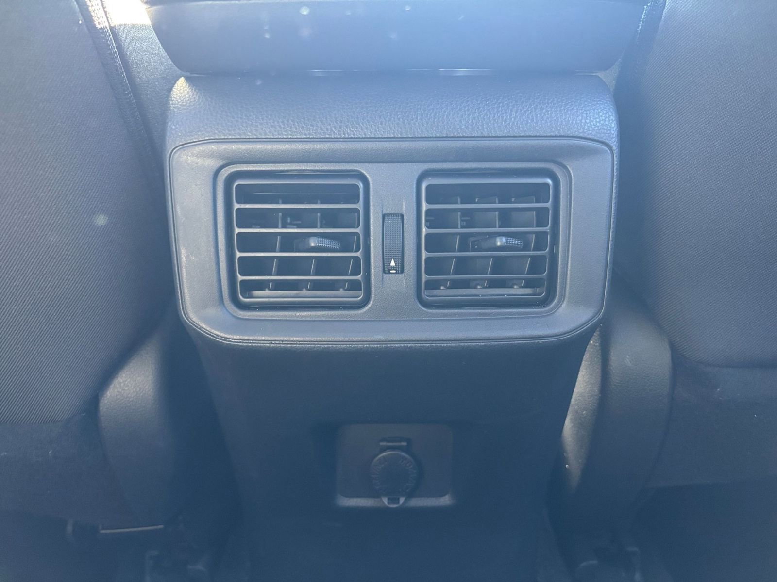 Thumbnail: 2025 Toyota RAV4 - 23