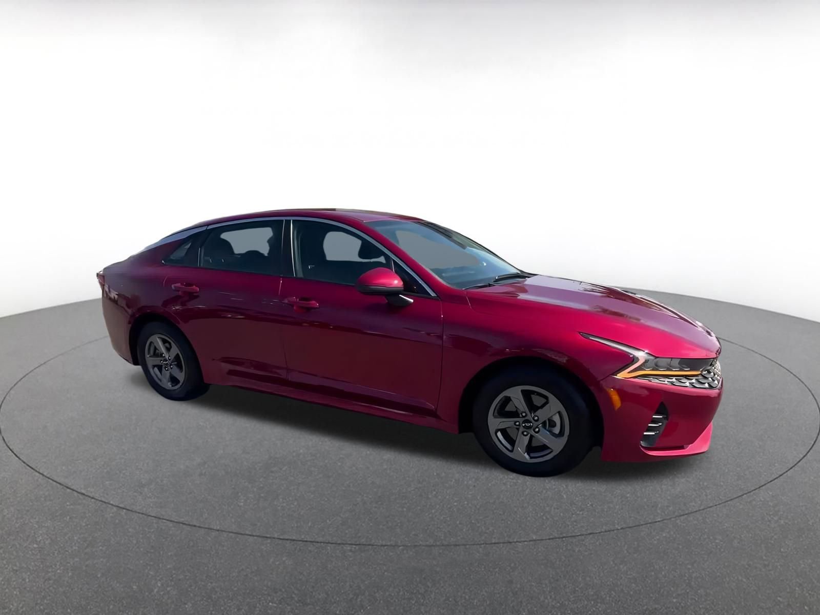 Thumbnail: 2023 Kia K5 - 2