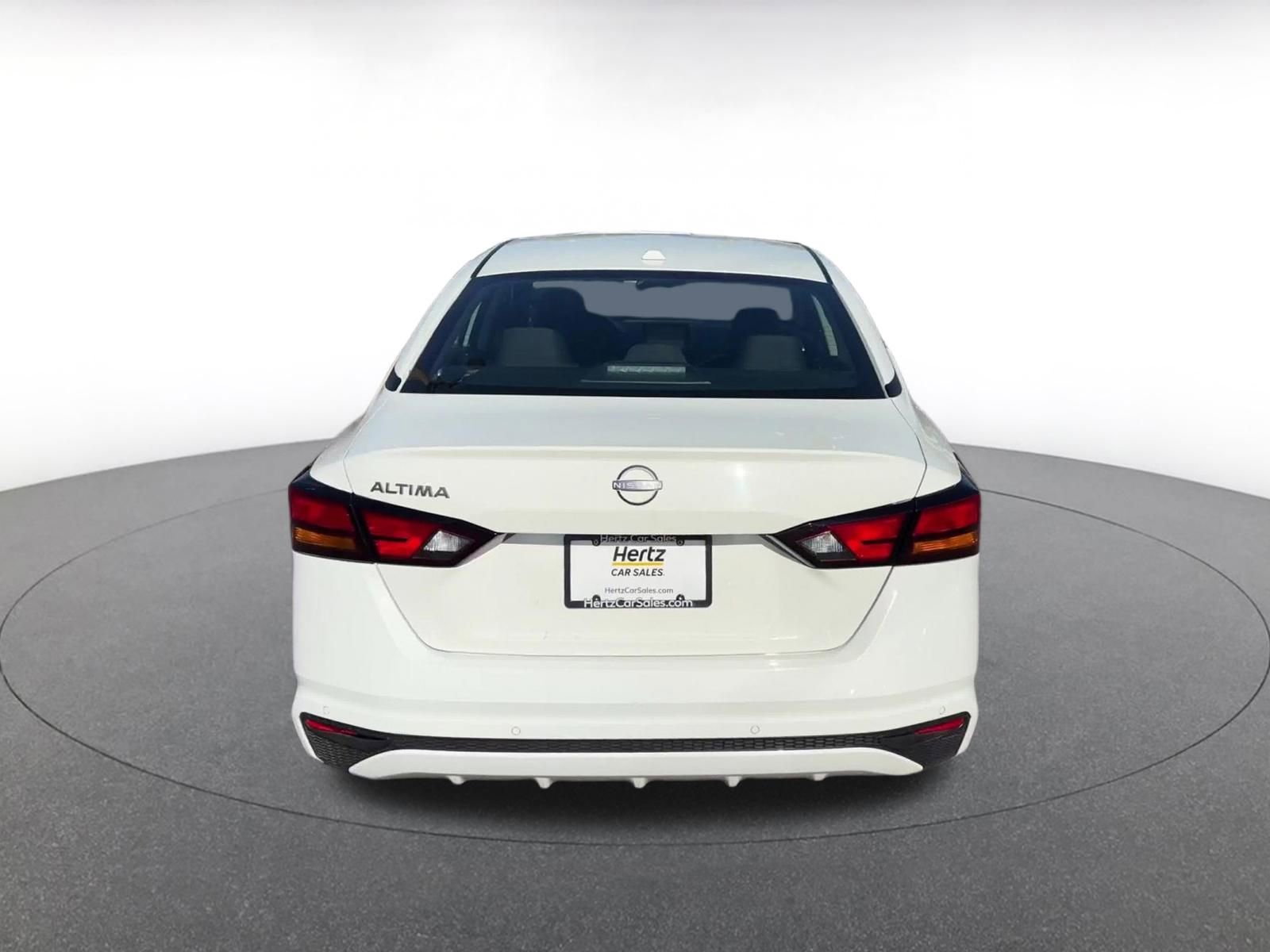 Thumbnail: 2025 Nissan Altima - 12