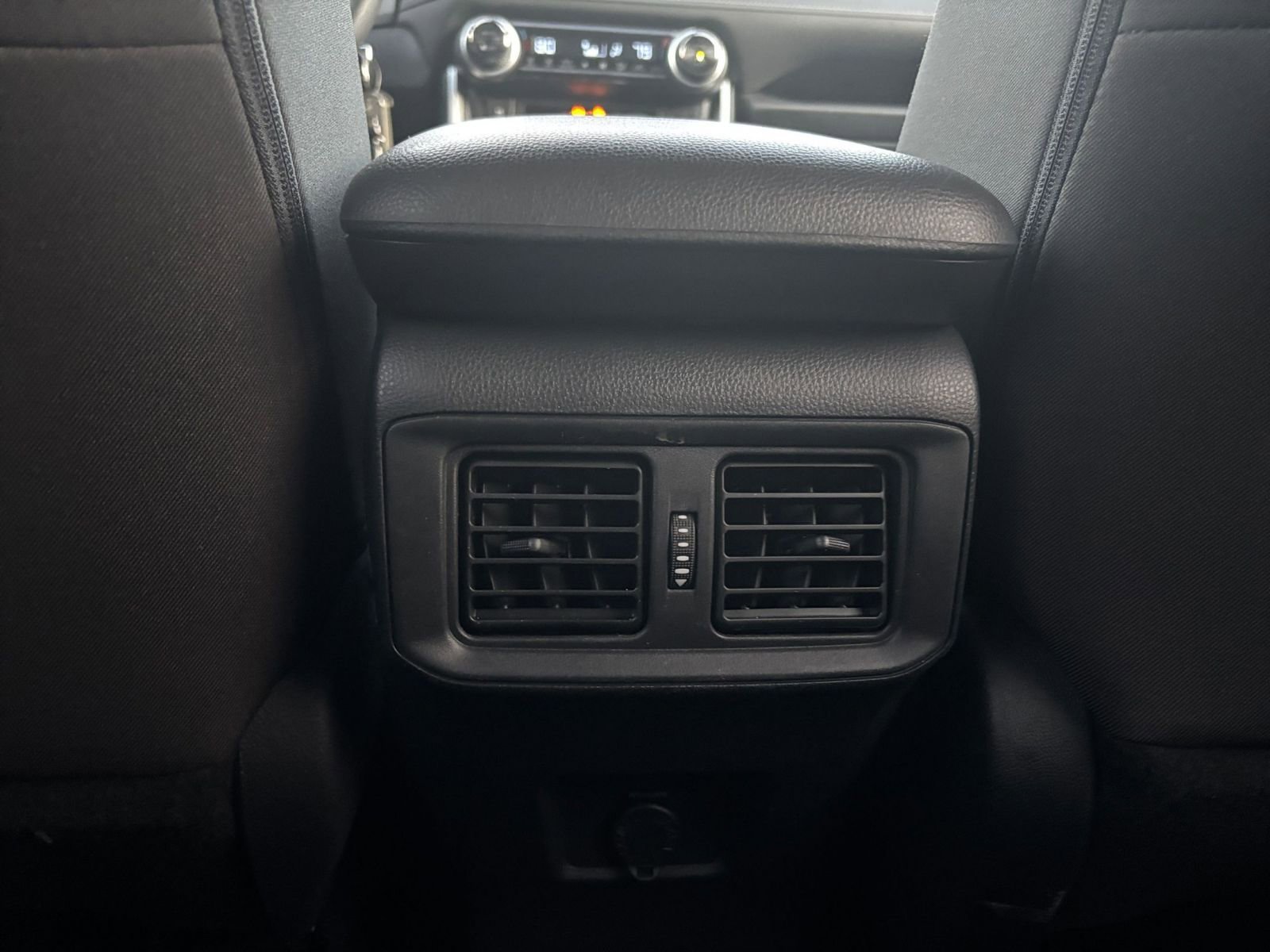 Thumbnail: 2025 Toyota RAV4 - 23