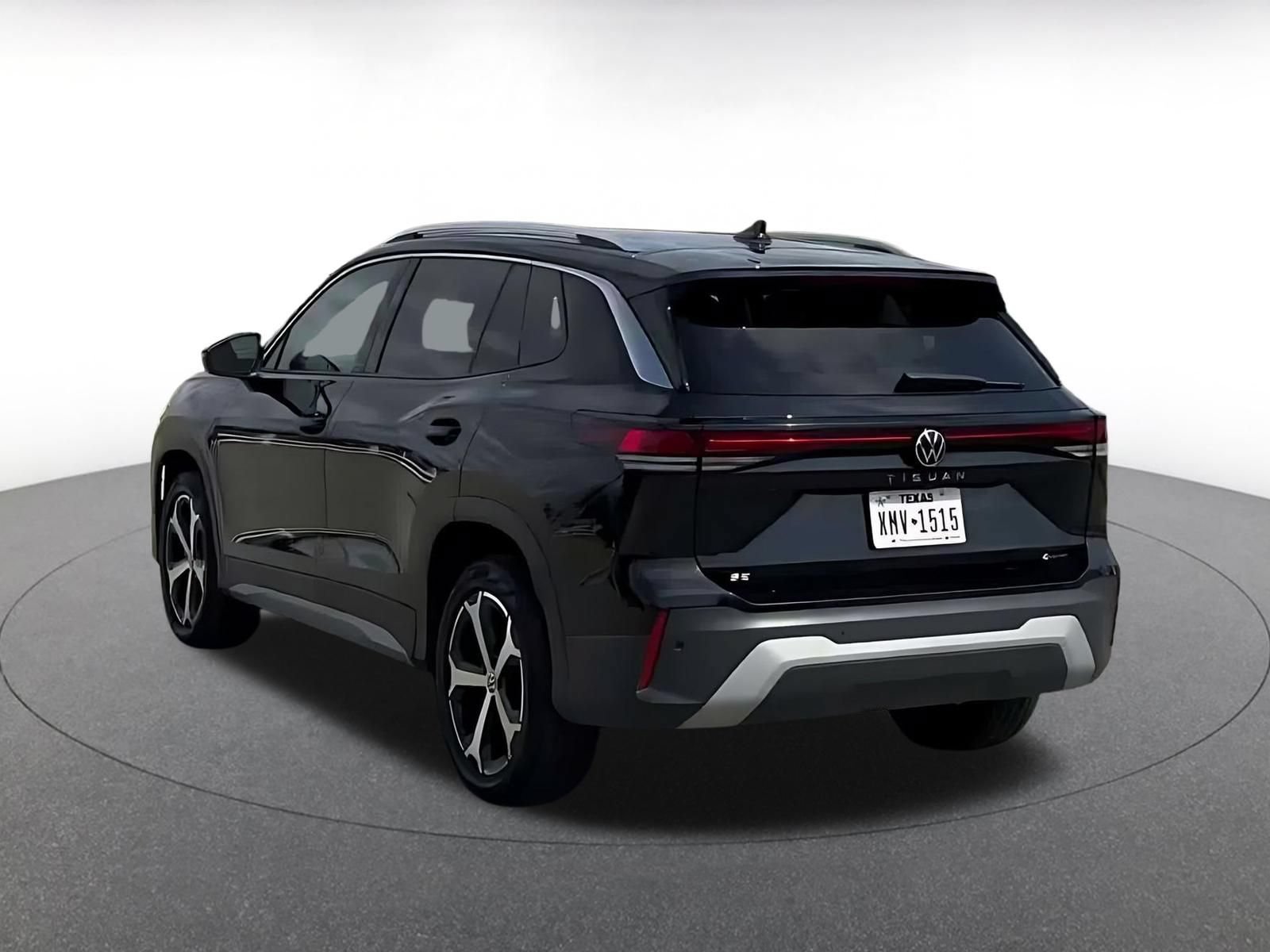 Thumbnail: 2026 Volkswagen Tiguan - 10