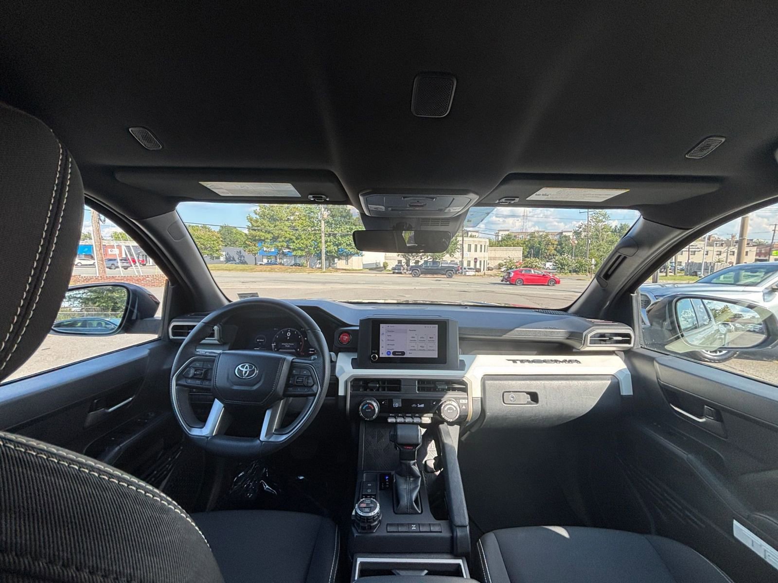 Thumbnail: 2024 Toyota Tacoma - 31