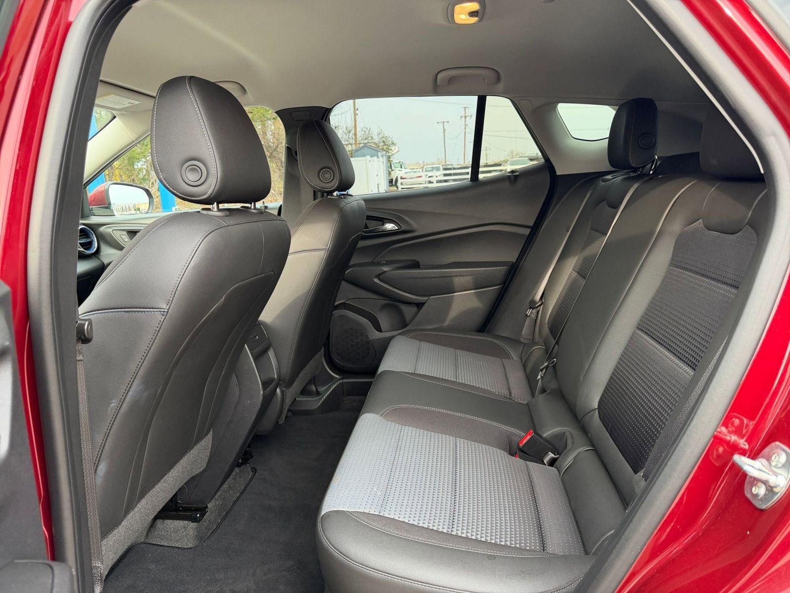 Thumbnail: 2025 Chevrolet Trax - 23