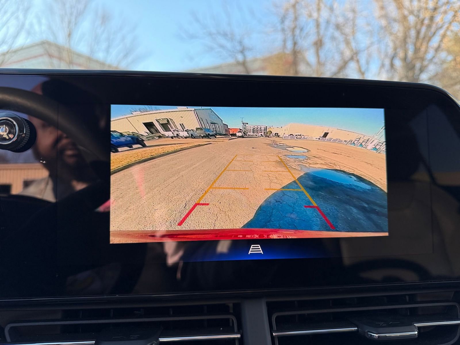 Thumbnail: 2025 Chevrolet Trax - 23