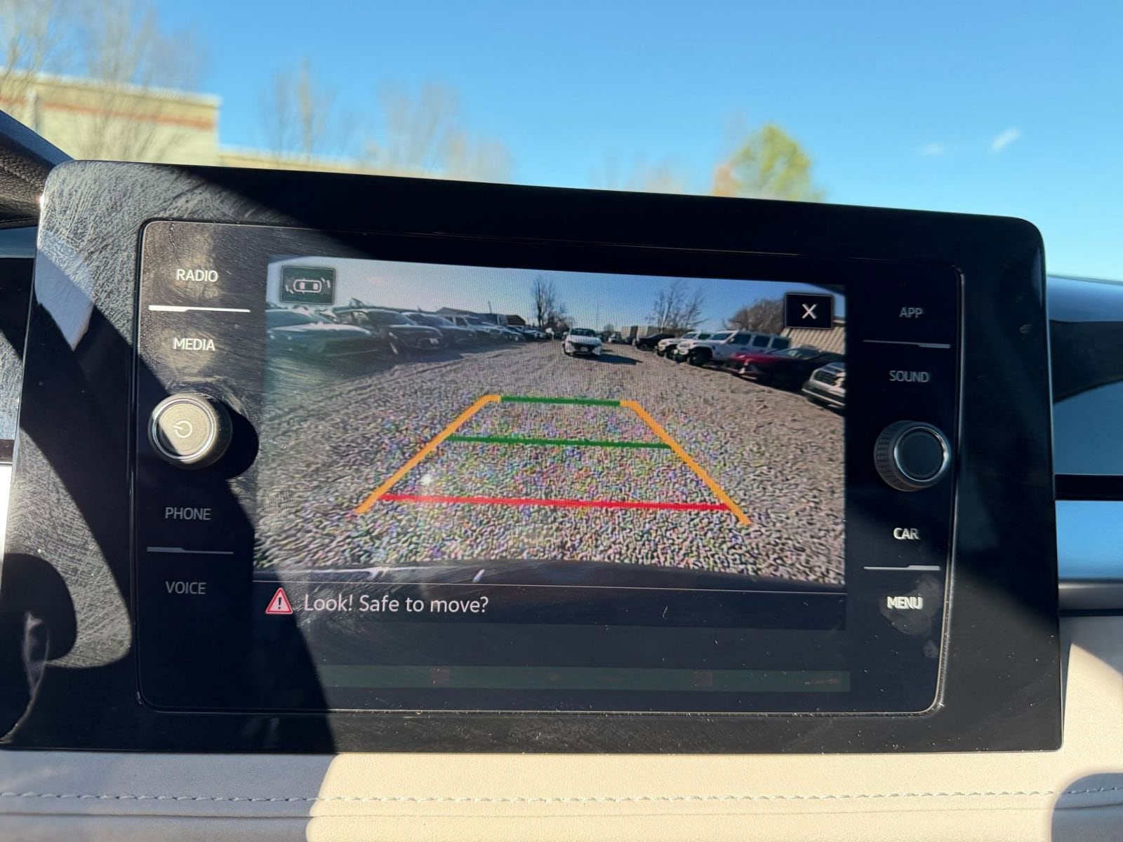 Thumbnail: 2025 Volkswagen Taos - 17