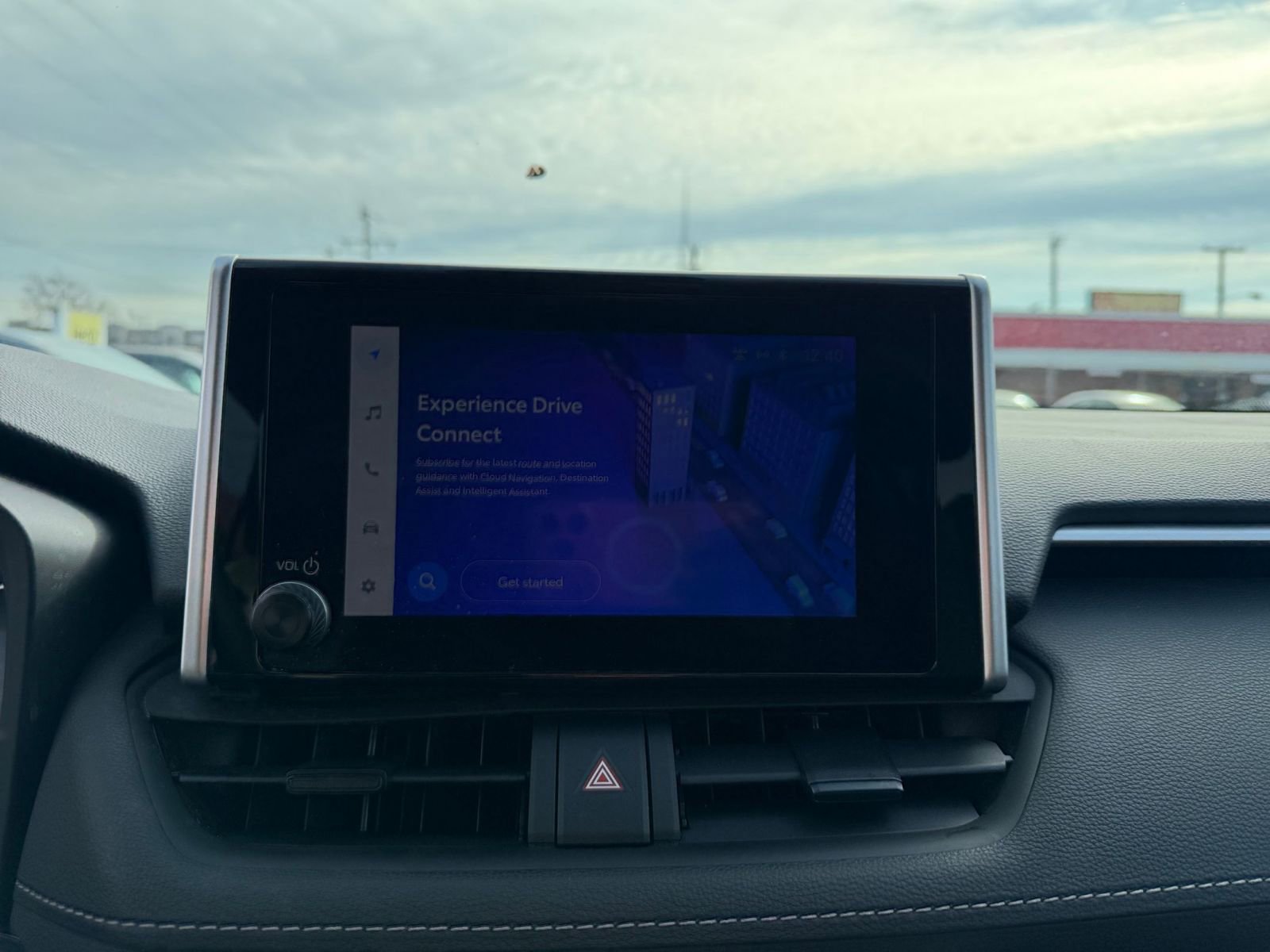 Thumbnail: 2025 Toyota RAV4 - 21