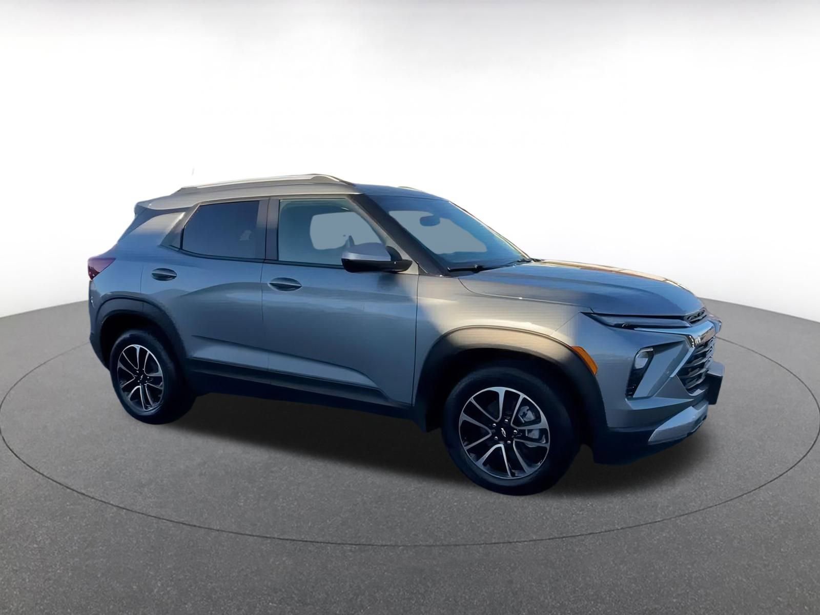 Thumbnail: 2025 Chevrolet TrailBlazer - 2