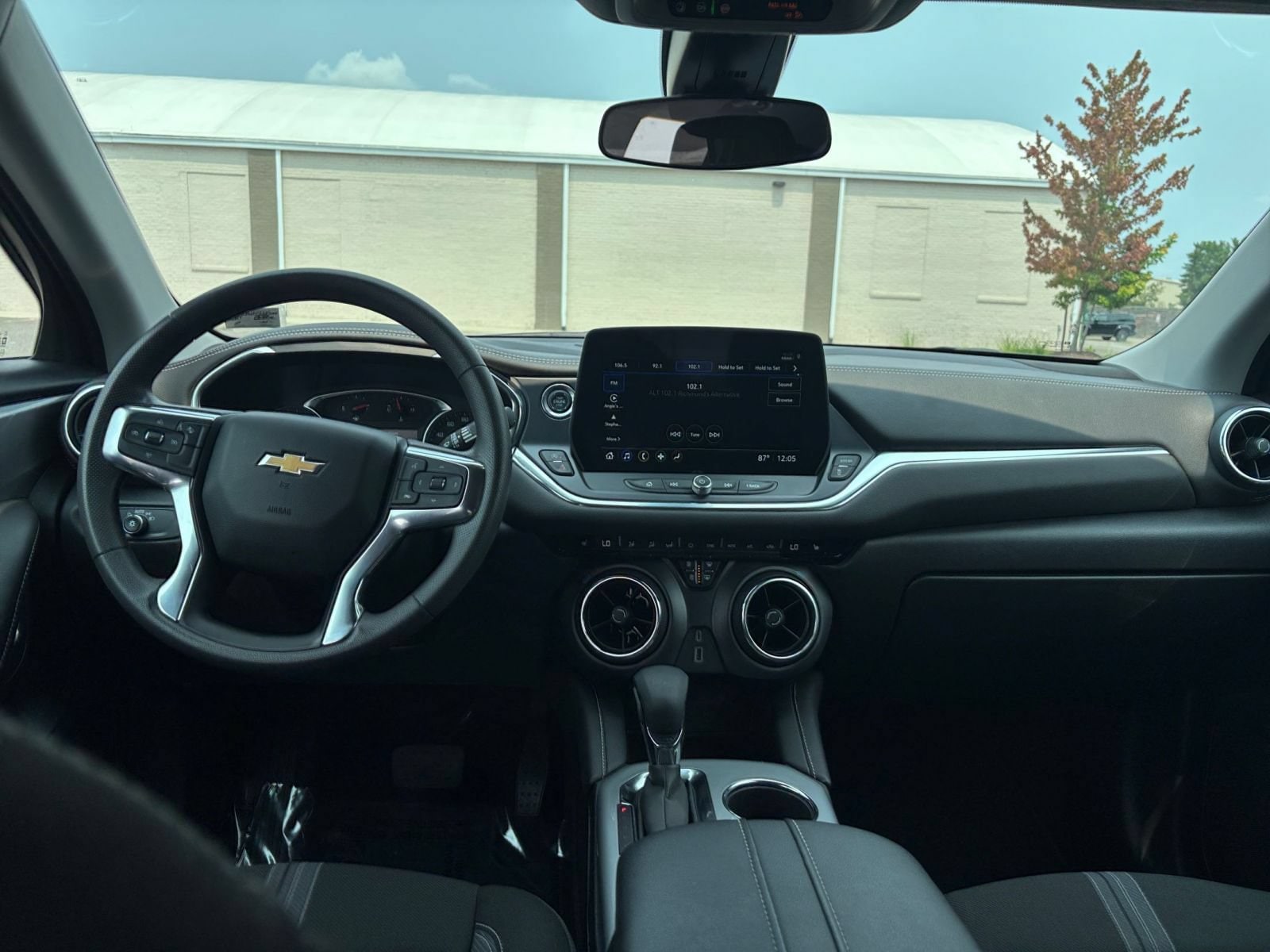 Thumbnail: 2025 Chevrolet Blazer - 35