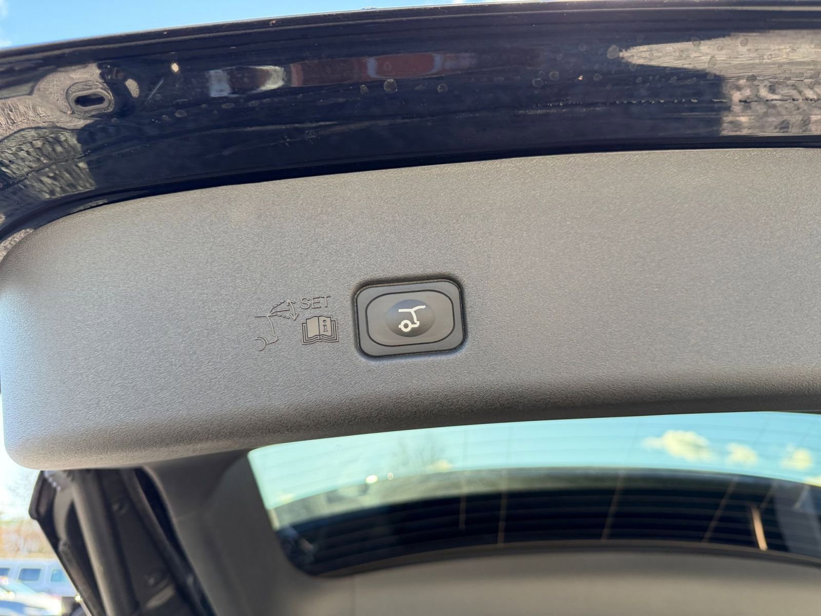 Thumbnail: 2024 Lincoln Nautilus - 22