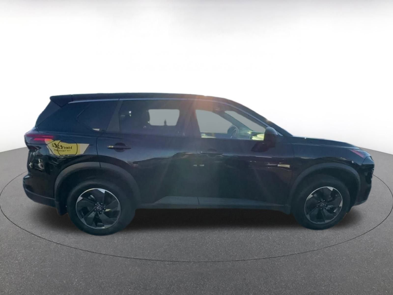 Thumbnail: 2024 Nissan Rogue - 16