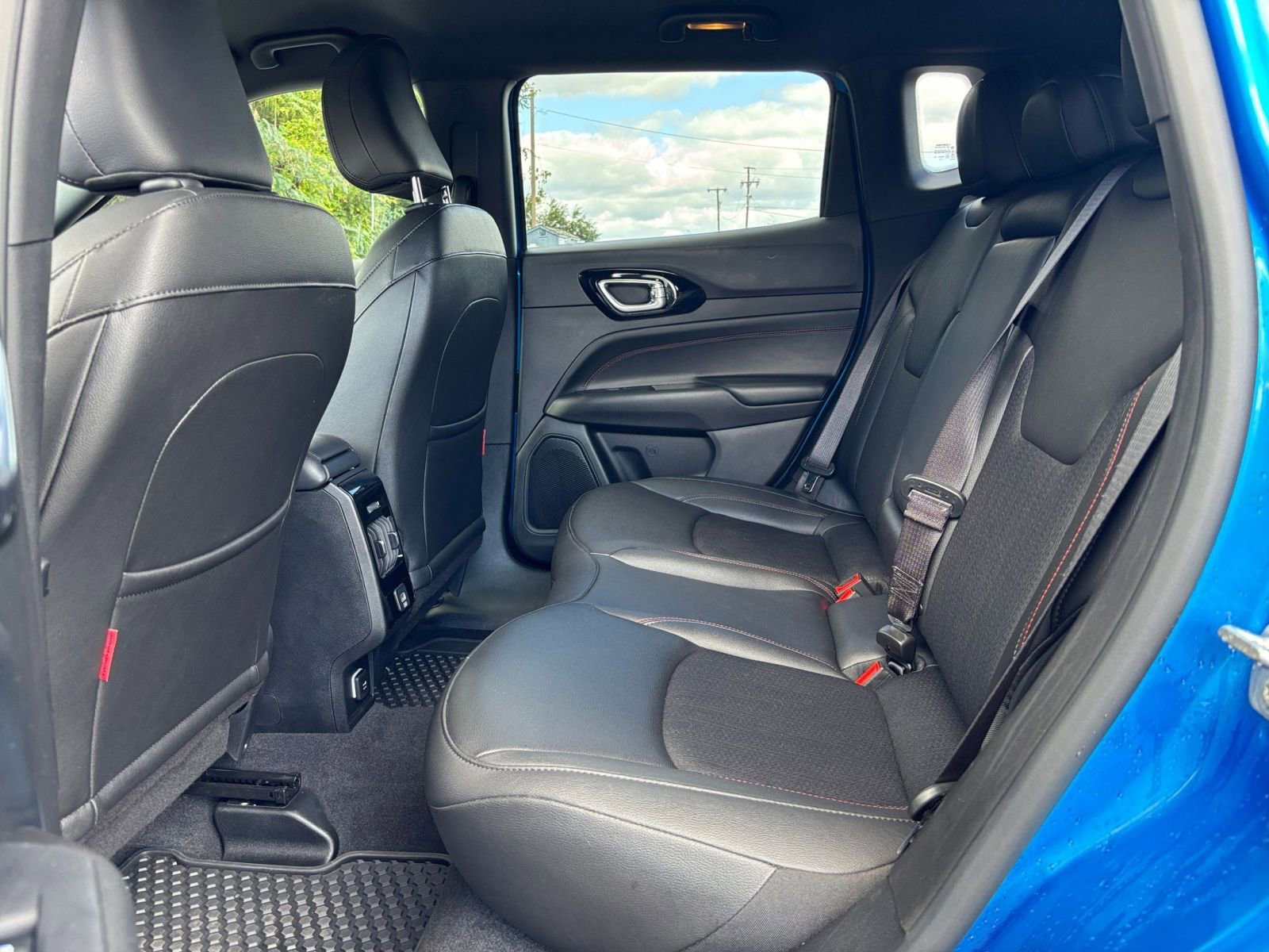 Thumbnail: 2025 Jeep Compass - 24