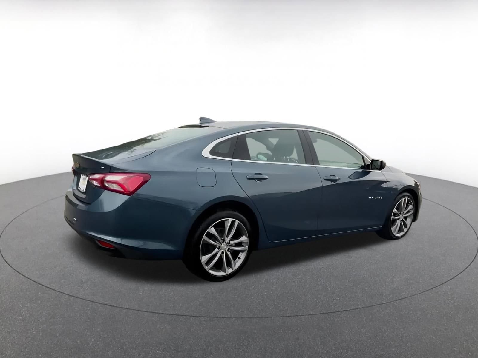 Thumbnail: 2024 Chevrolet Malibu - 15