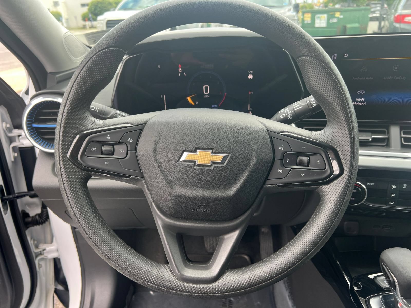 Thumbnail: 2025 Chevrolet Trax - 23