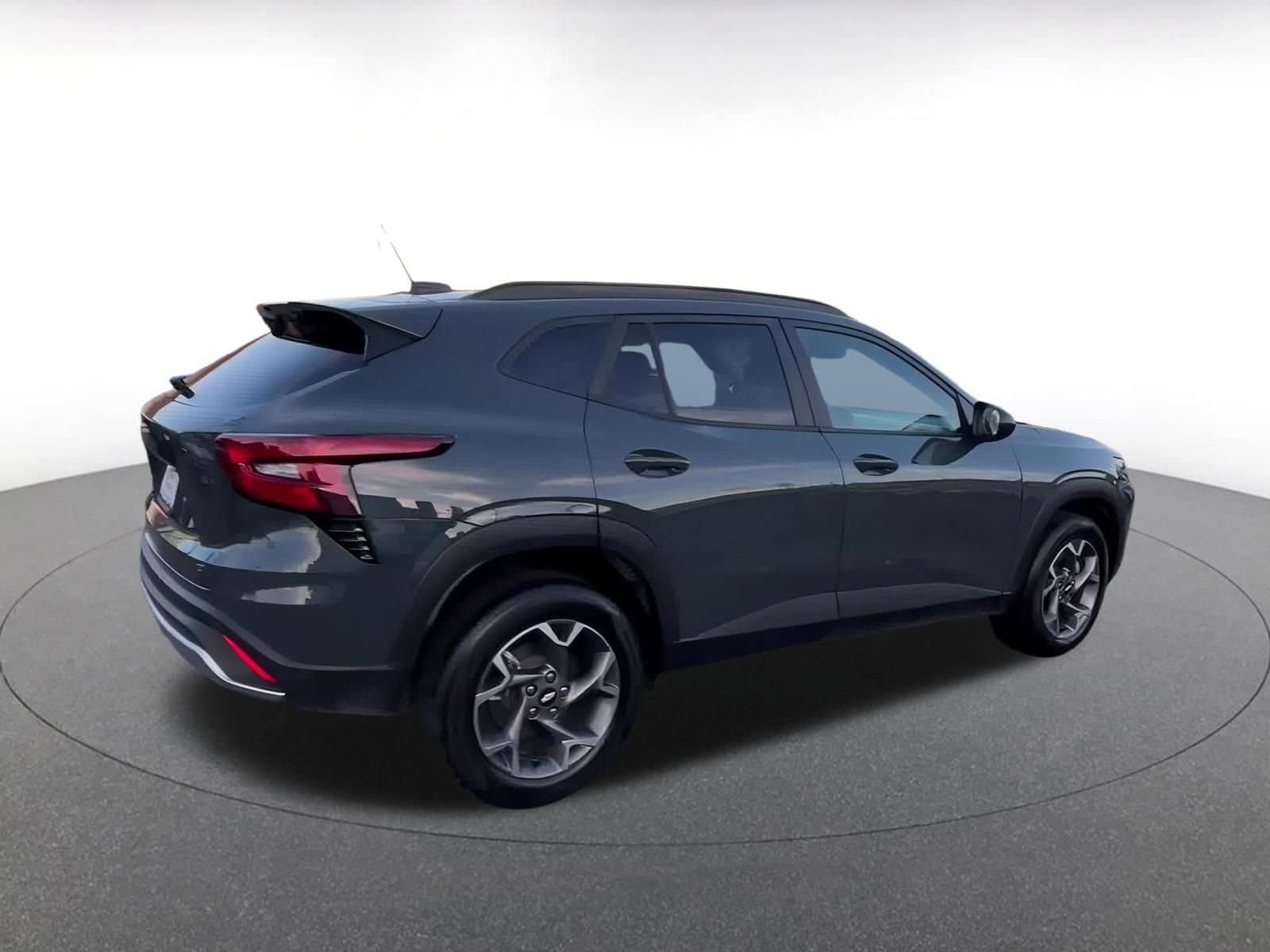 Thumbnail: 2025 Chevrolet Trax - 15