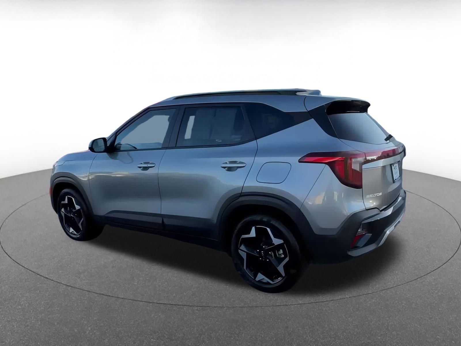 Thumbnail: 2025 Kia Seltos - 10