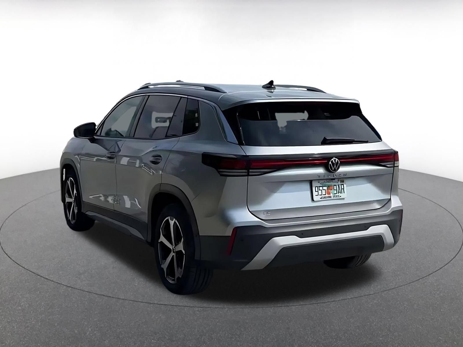Thumbnail: 2026 Volkswagen Tiguan - 10