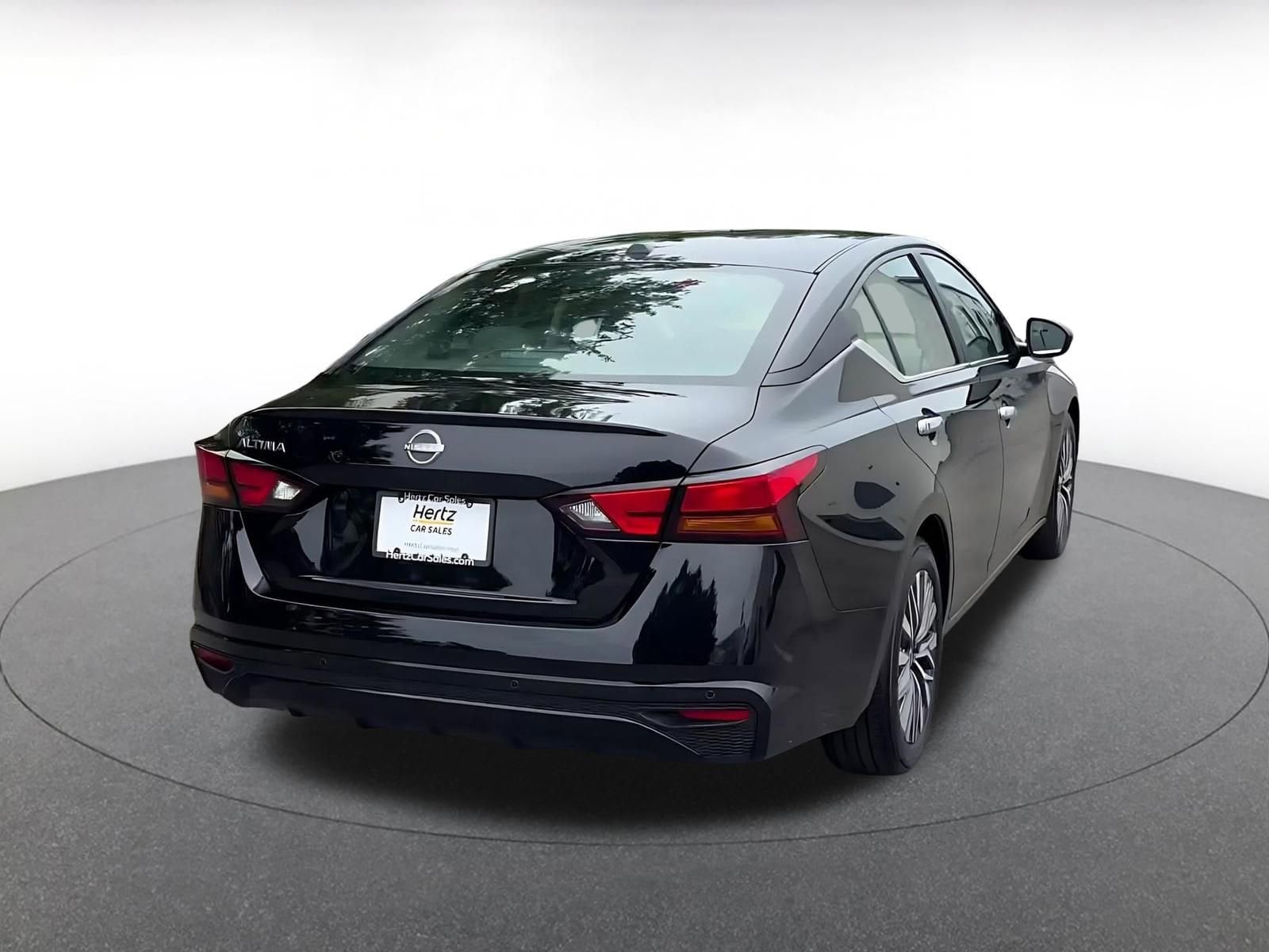 Thumbnail: 2025 Nissan Altima - 14