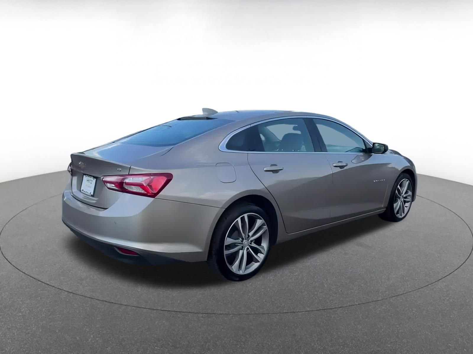 Thumbnail: 2024 Chevrolet Malibu - 15