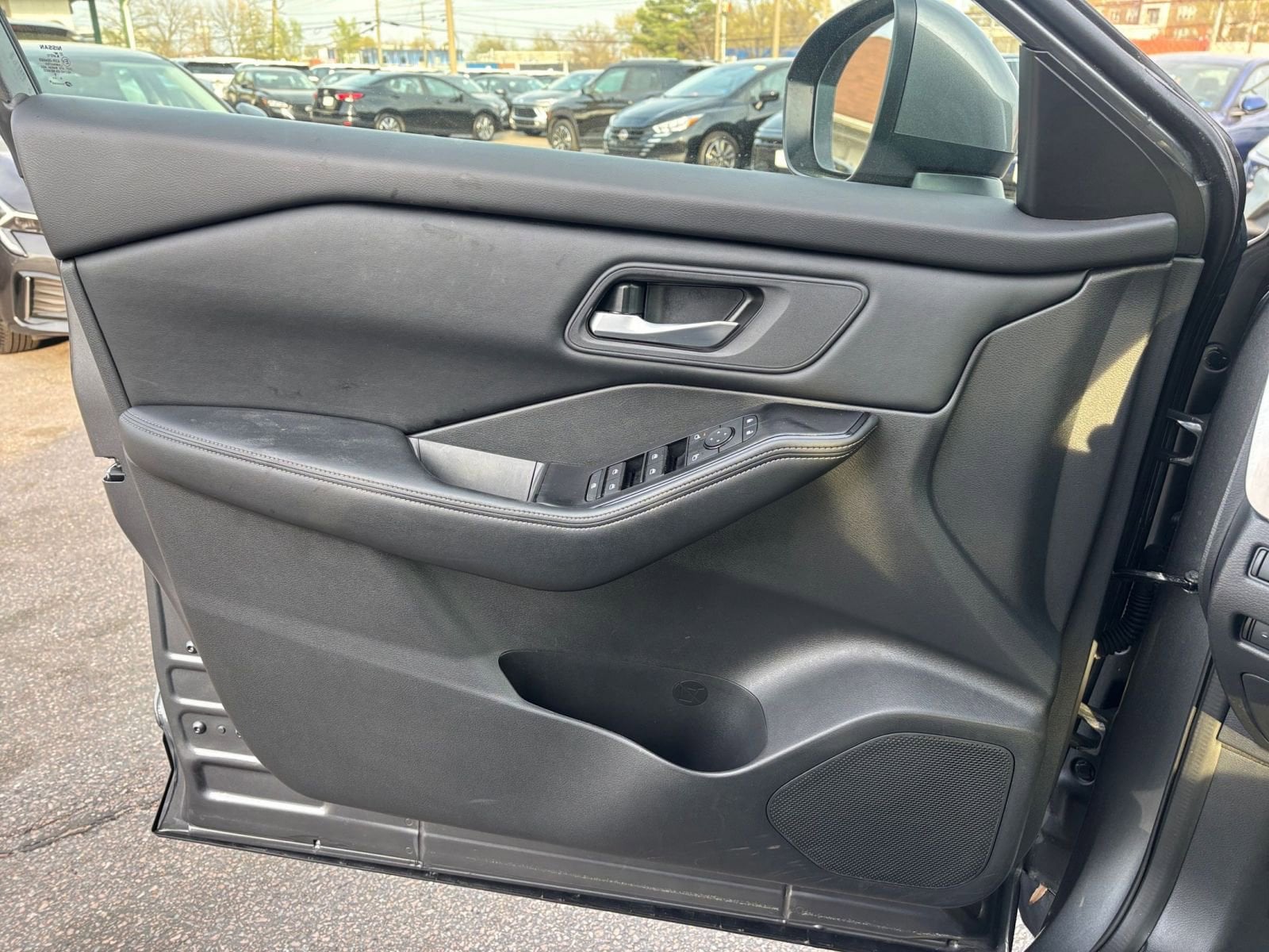 Thumbnail: 2025 Nissan Rogue - 18