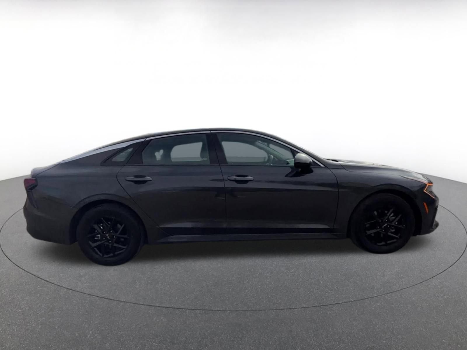 Thumbnail: 2025 Kia K5 - 16